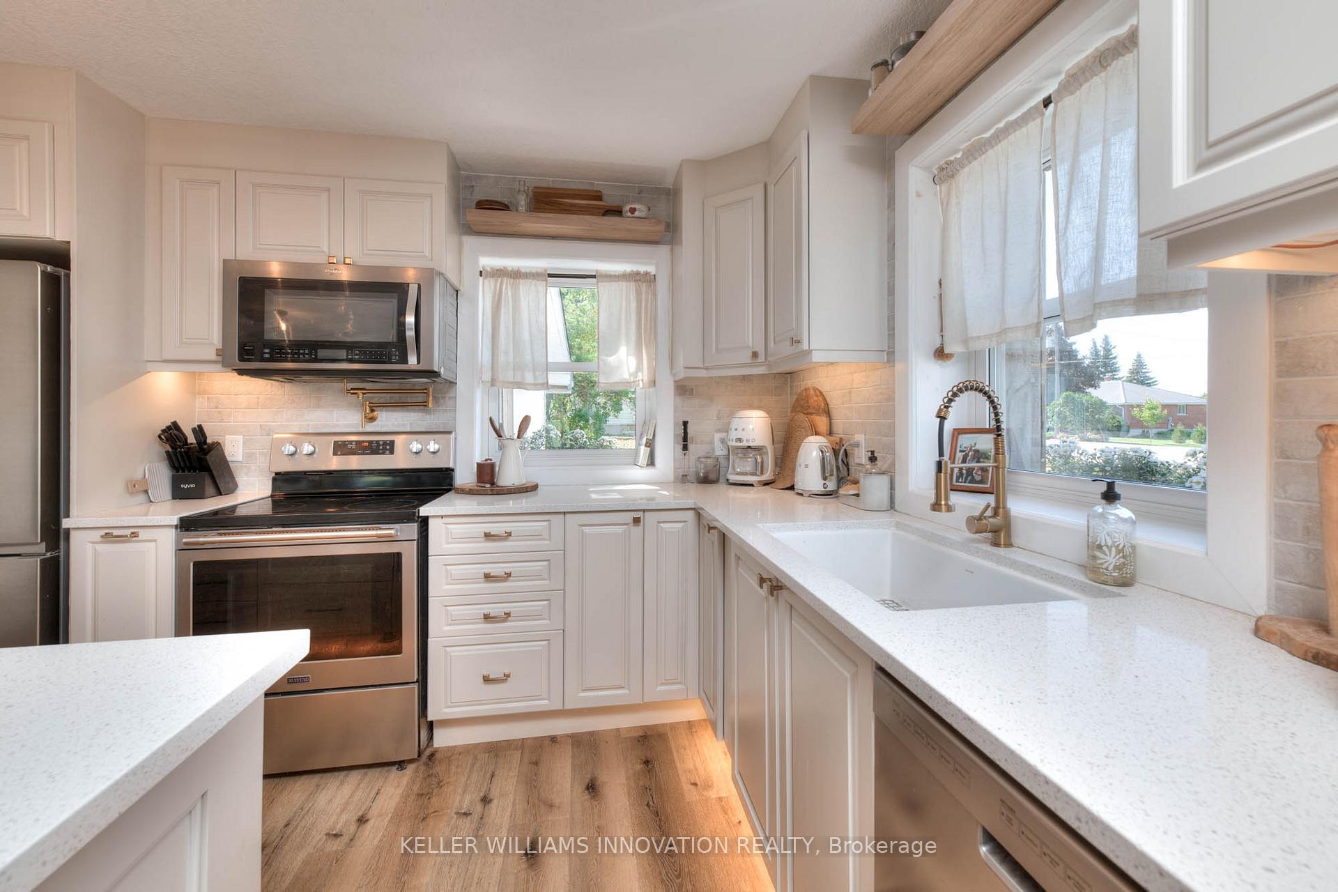 Photo 11 of 3859 Arthur Street N, Woolwich — HOMEH