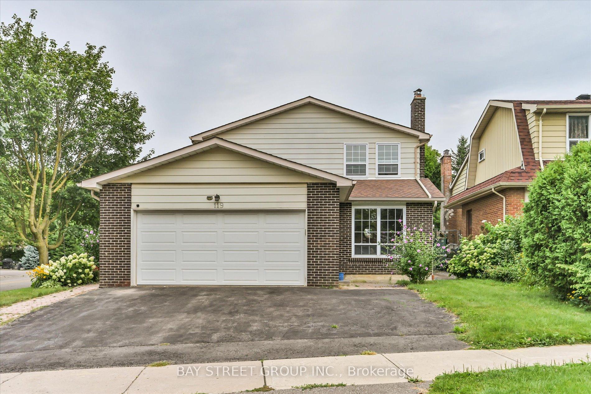 Photo 2 of 119 Simonston Boulevard, Markham, German Mills — HOMEH