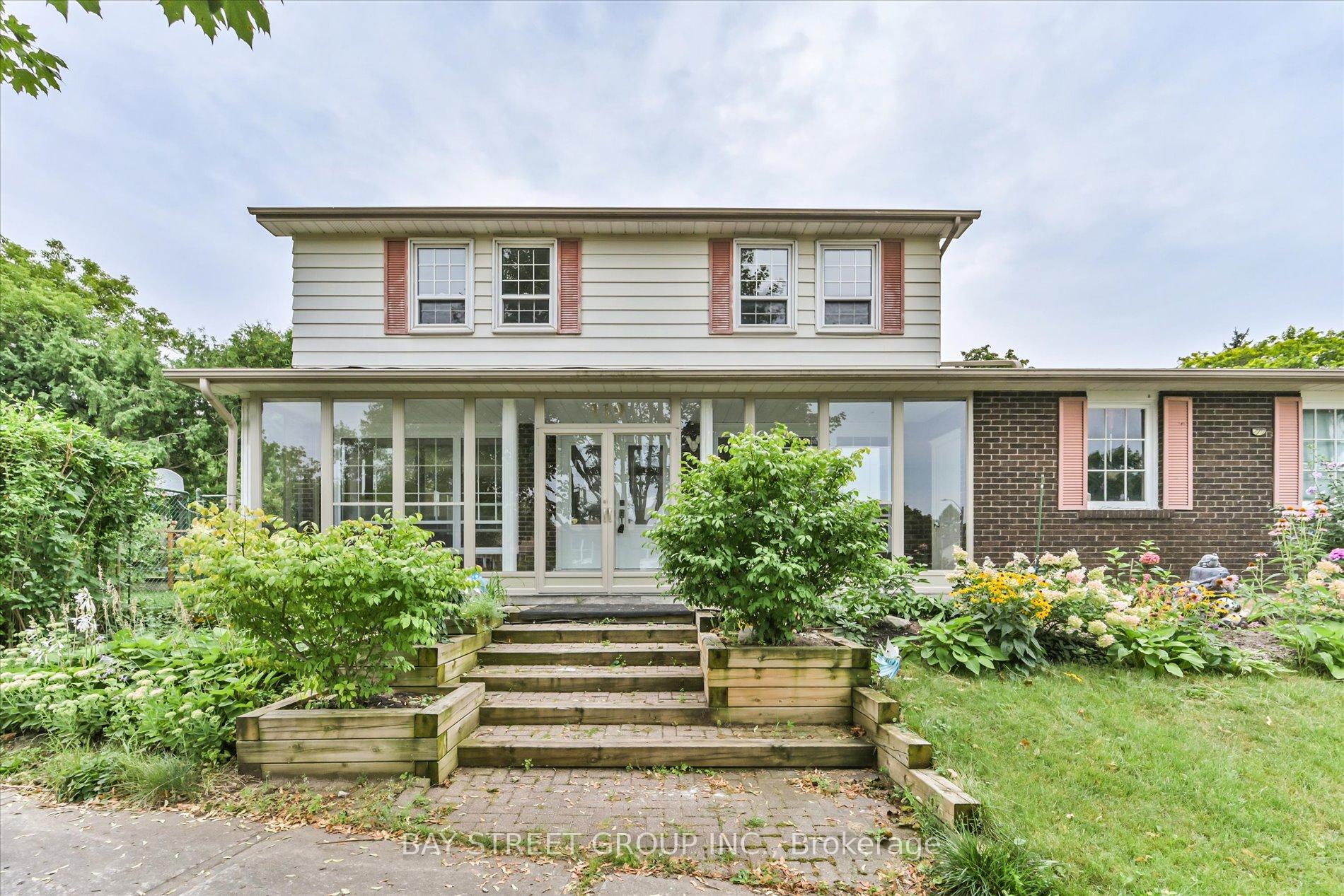 Photo 4 of 119 Simonston Boulevard, Markham, German Mills — HOMEH