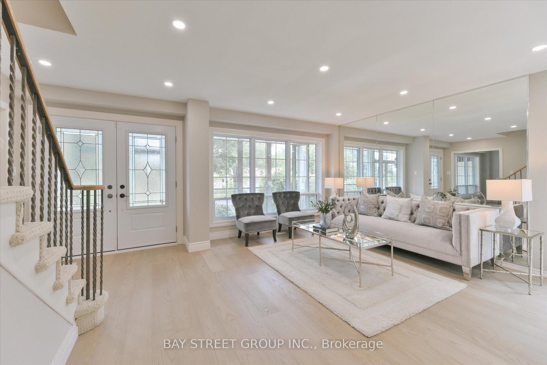 Photo 7 of 119 Simonston Boulevard, Markham, German Mills — HOMEH