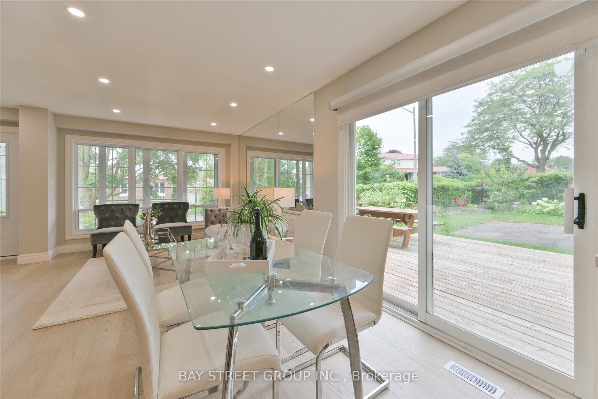 Photo 12 of 119 Simonston Boulevard, Markham, German Mills — HOMEH