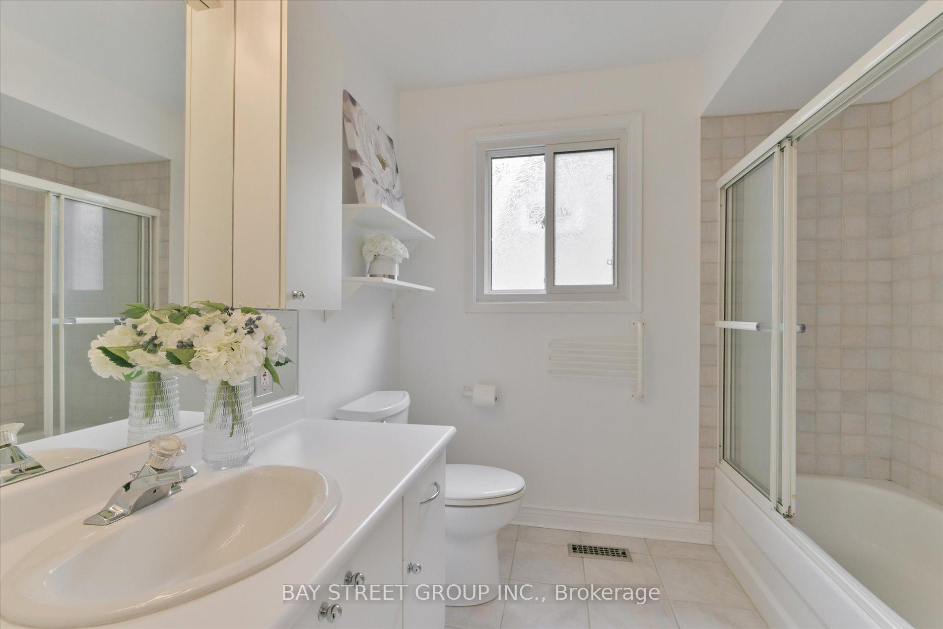 Photo 32 of 119 Simonston Boulevard, Markham, German Mills — HOMEH