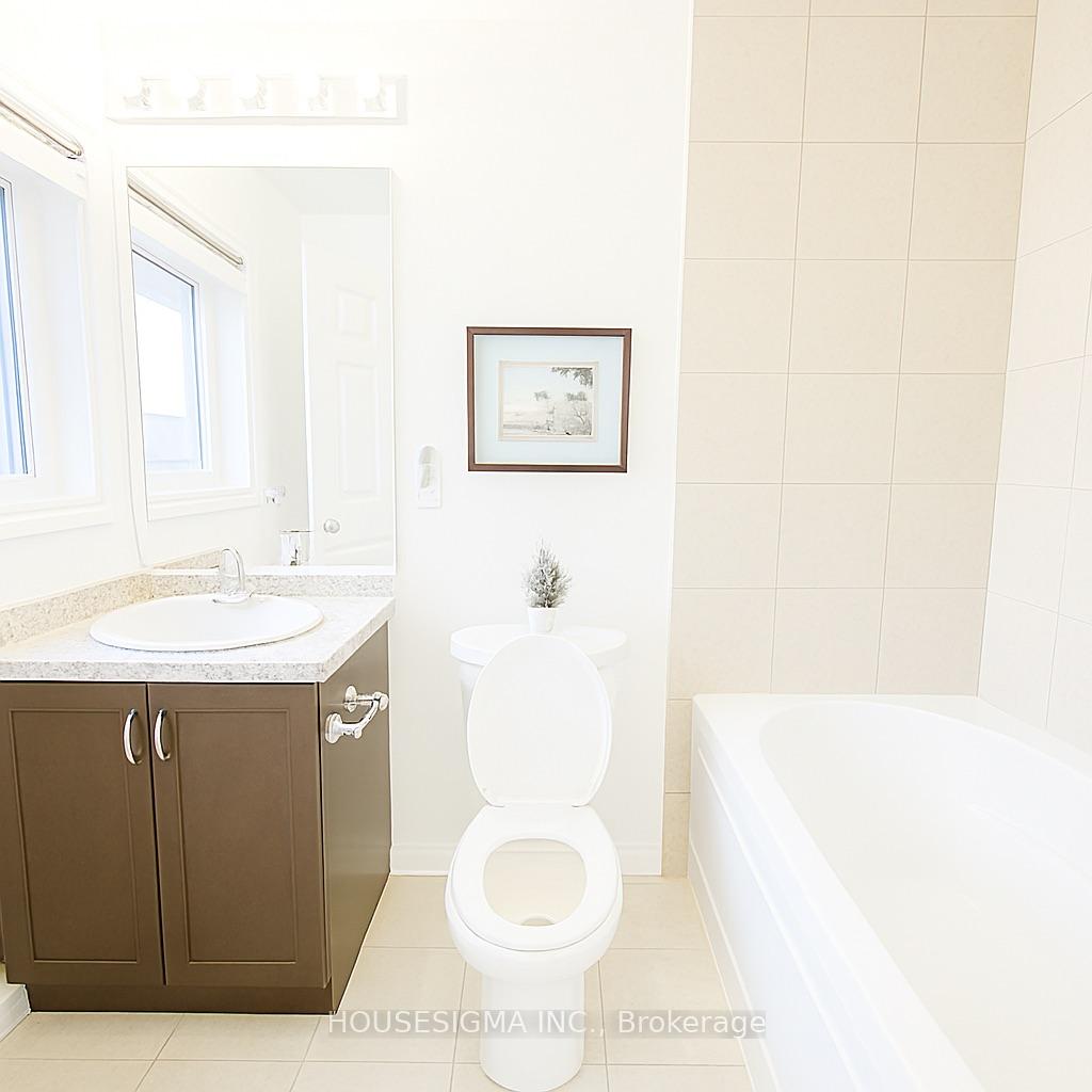 Photo 18 of Unit 11, 1040 Elton Way, Whitby, Pringle Creek — HOMEH