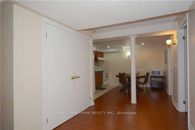 Photo 5 of 162 Hollywood Hill Circle, Vaughan, Vellore Village — HOMEH
