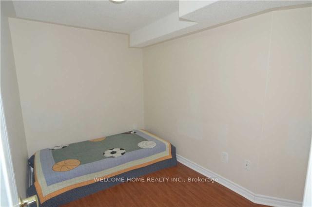 Photo 8 of 162 Hollywood Hill Circle, Vaughan, Vellore Village — HOMEH