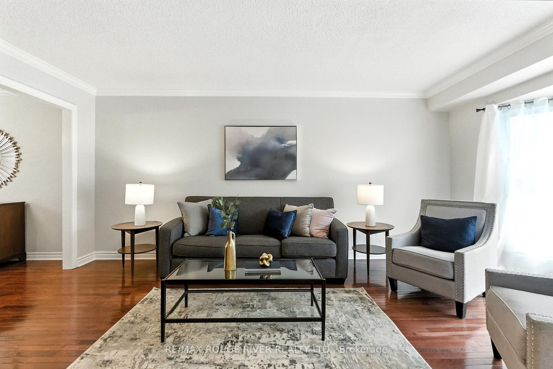 Photo 4 of 30 Citation Crescent, Whitby, Blue Grass Meadows — HOMEH