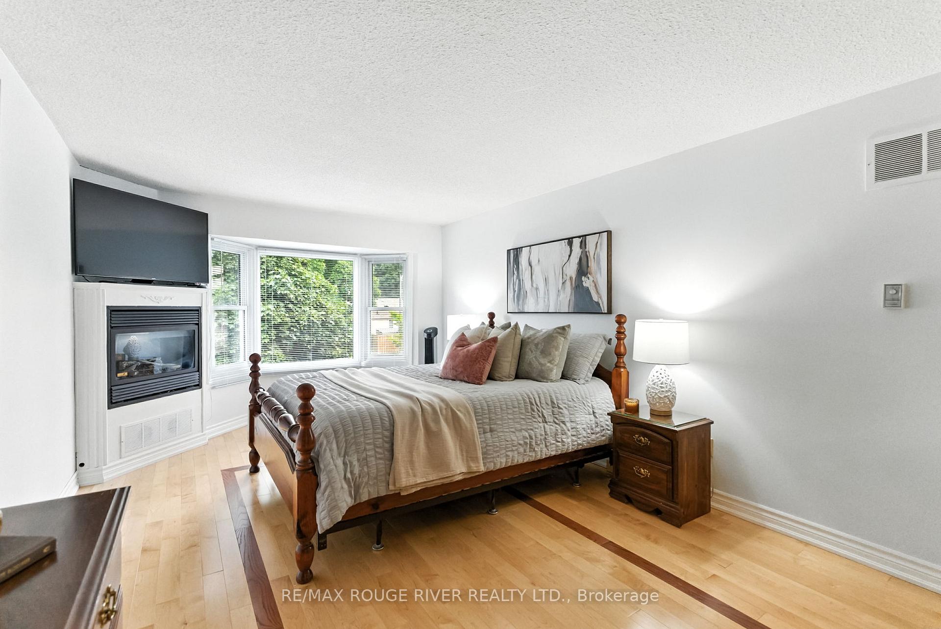 Photo 21 of 30 Citation Crescent, Whitby, Blue Grass Meadows — HOMEH