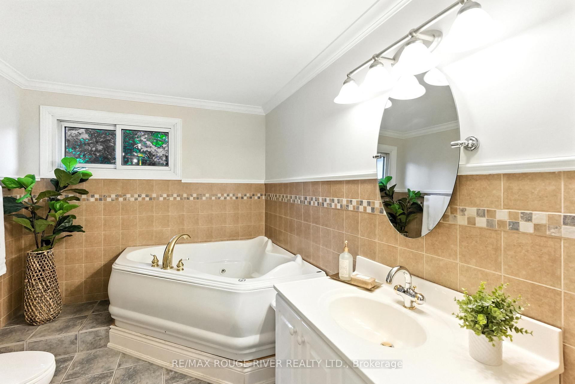 Photo 24 of 30 Citation Crescent, Whitby, Blue Grass Meadows — HOMEH