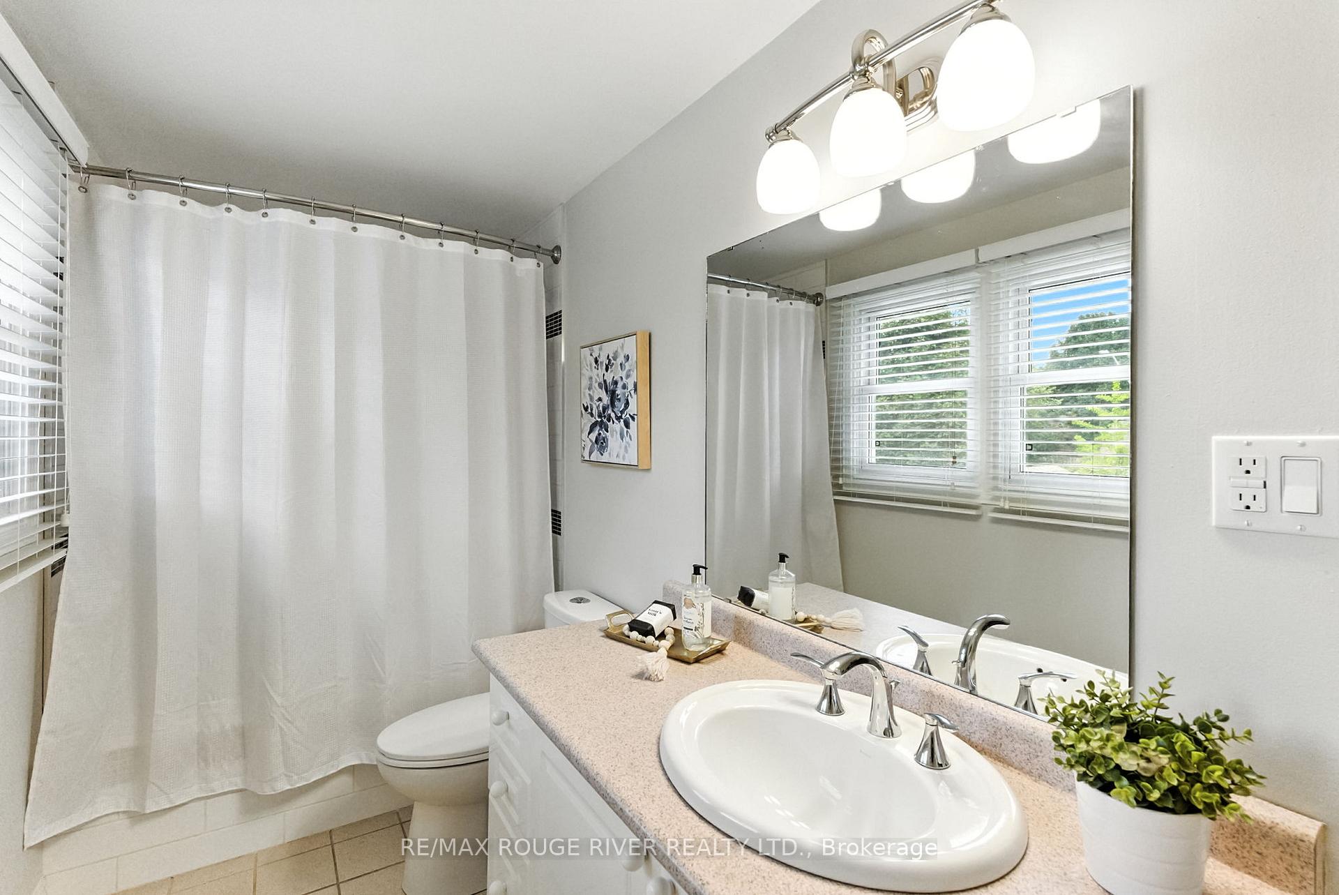 Photo 27 of 30 Citation Crescent, Whitby, Blue Grass Meadows — HOMEH