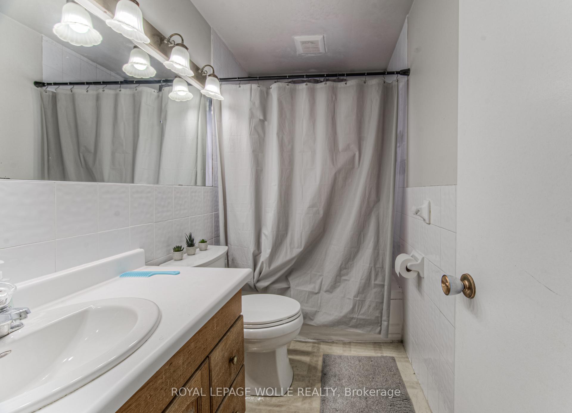 Photo 11 of 42 Central Street, Waterloo — HOMEH