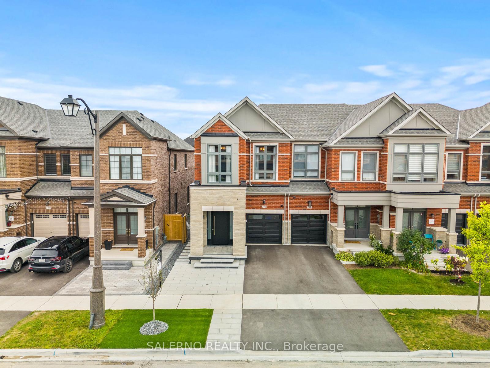 Photo 3 of 556 Barons Street, Vaughan, Kleinburg — HOMEH
