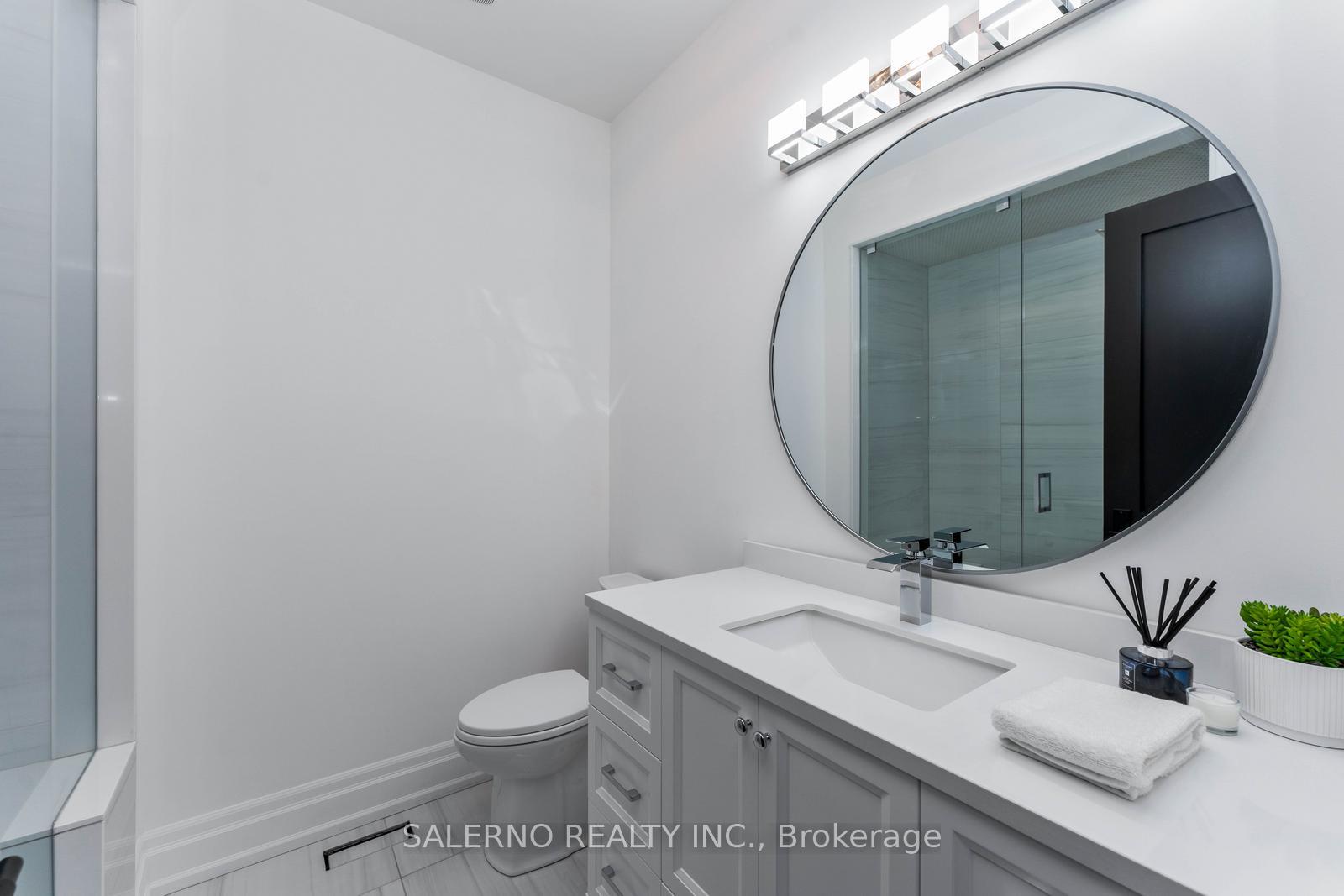 Photo 32 of 556 Barons Street, Vaughan, Kleinburg — HOMEH