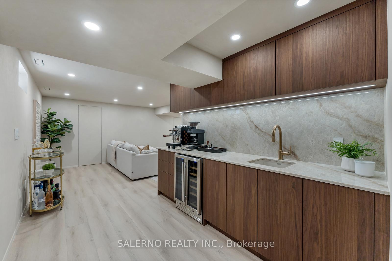 Photo 36 of 556 Barons Street, Vaughan, Kleinburg — HOMEH