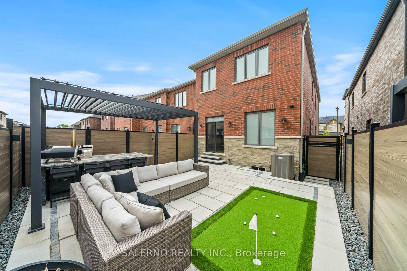 Photo 47 of 556 Barons Street, Vaughan, Kleinburg — HOMEH