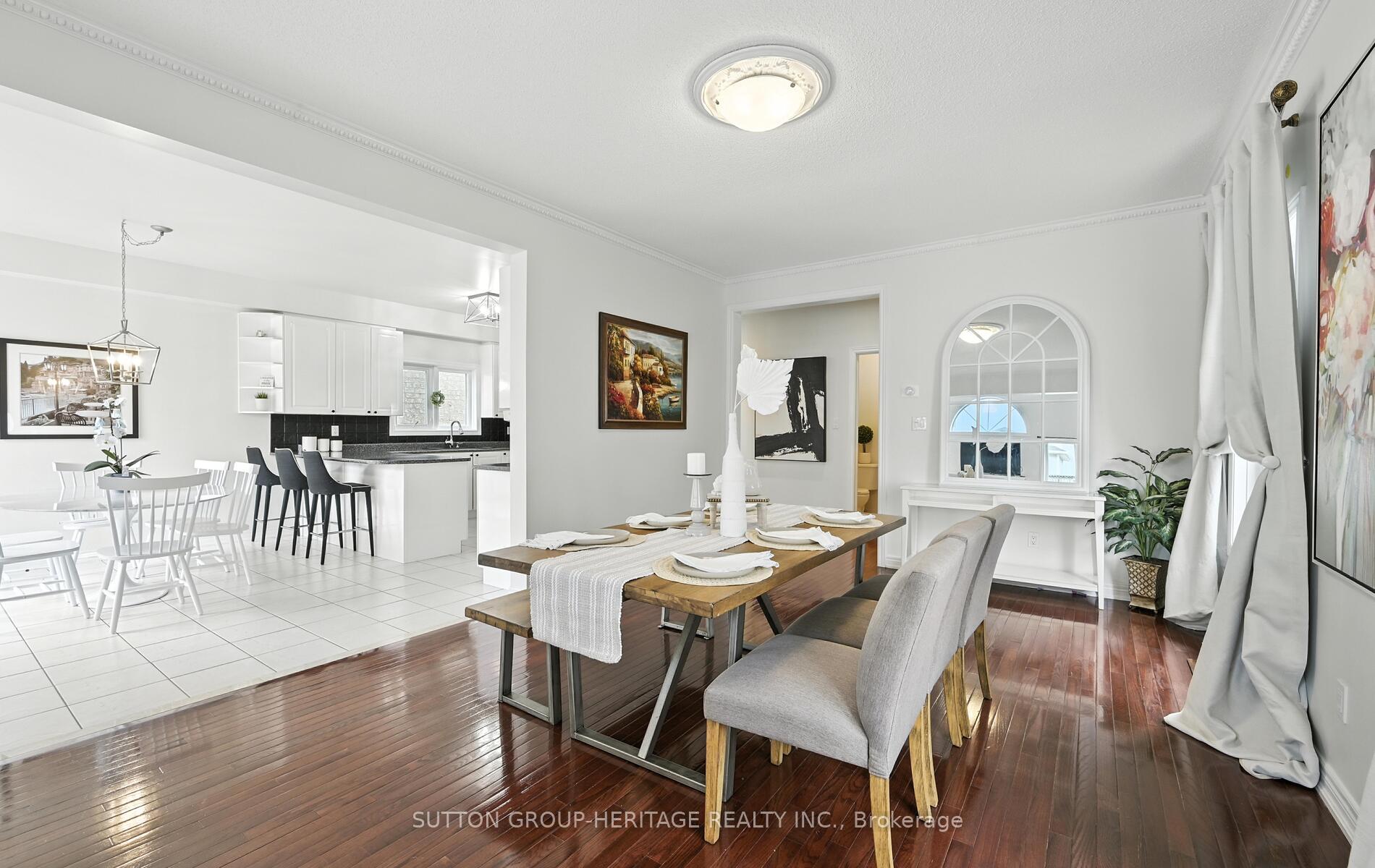 Photo 11 of 4 Barchester Crescent, Whitby, Brooklin — HOMEH