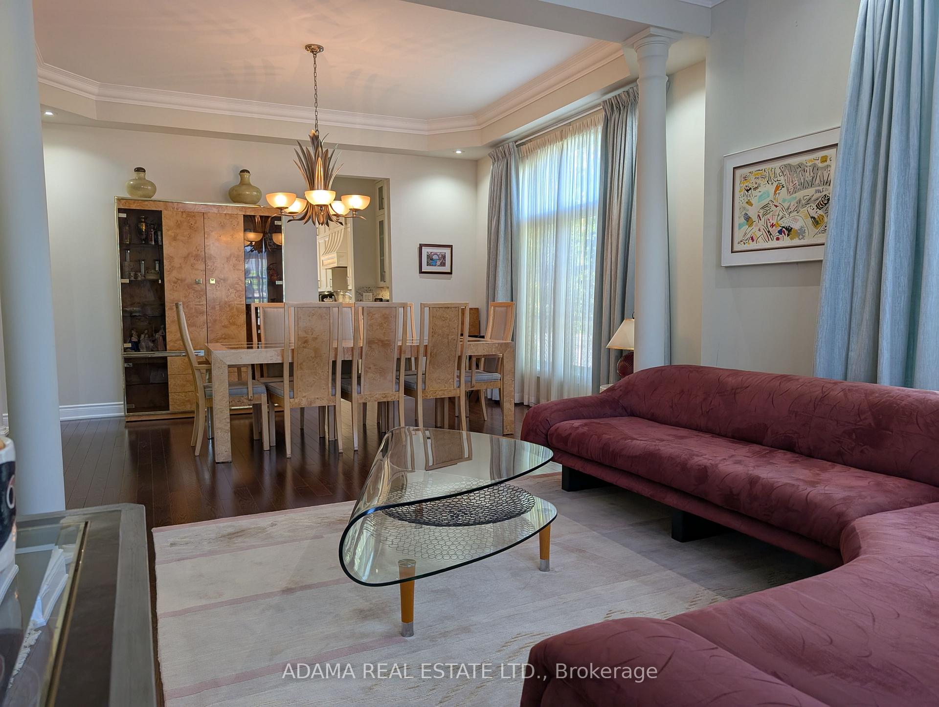 Photo 6 of 180 Cook's Mill Crescent, Vaughan, Patterson — HOMEH