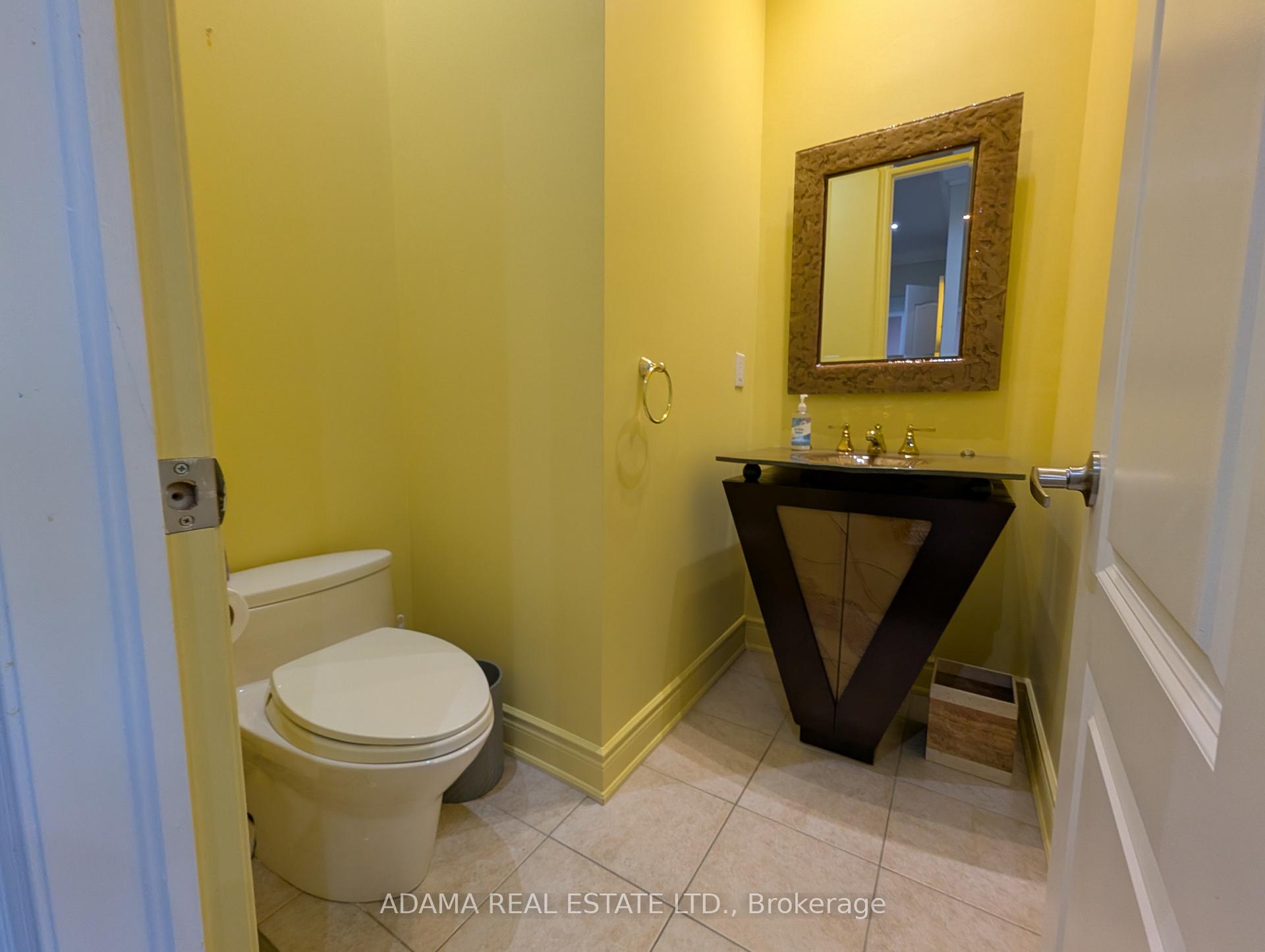 Photo 12 of 180 Cook's Mill Crescent, Vaughan, Patterson — HOMEH
