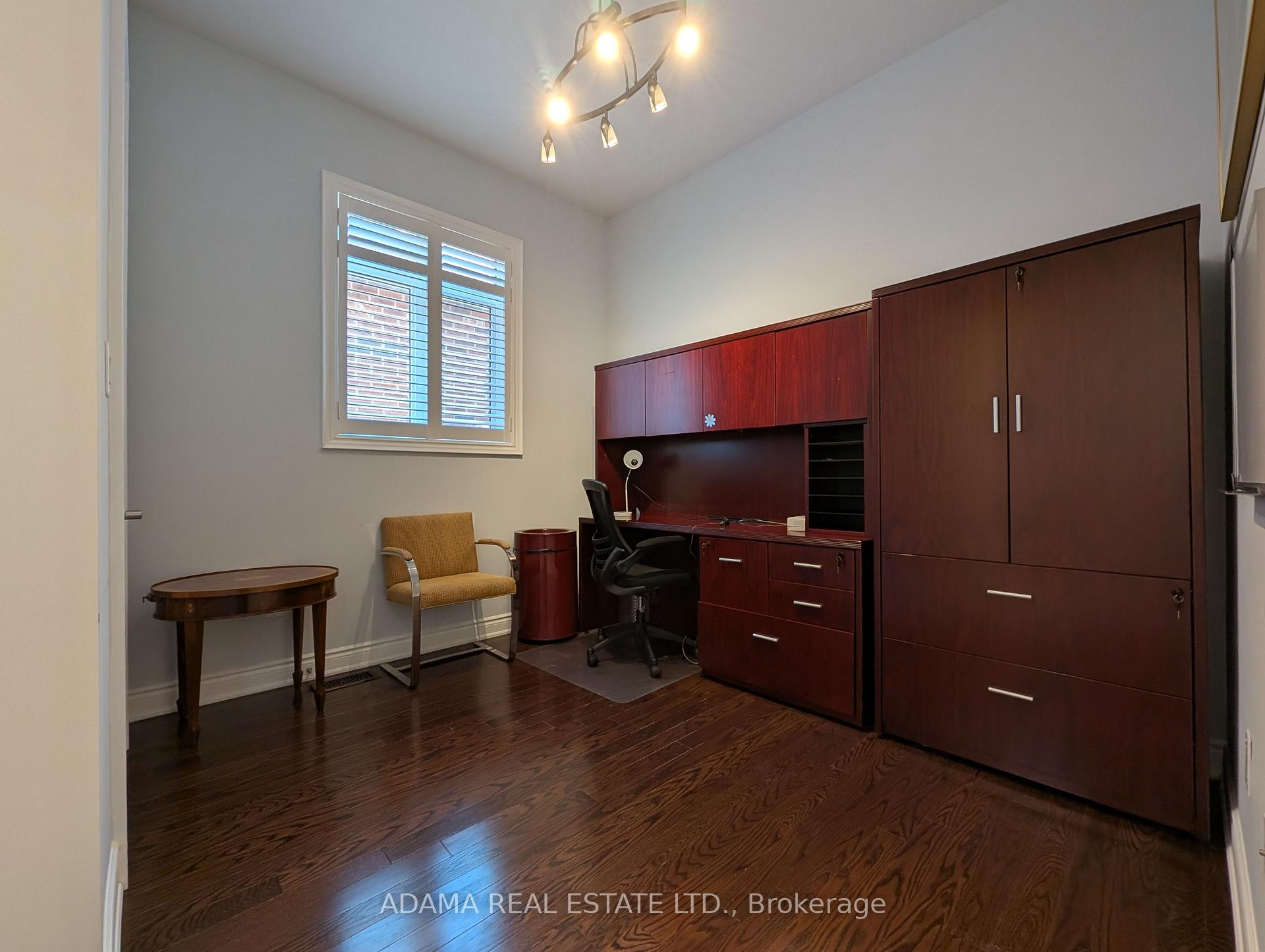 Photo 15 of 180 Cook's Mill Crescent, Vaughan, Patterson — HOMEH