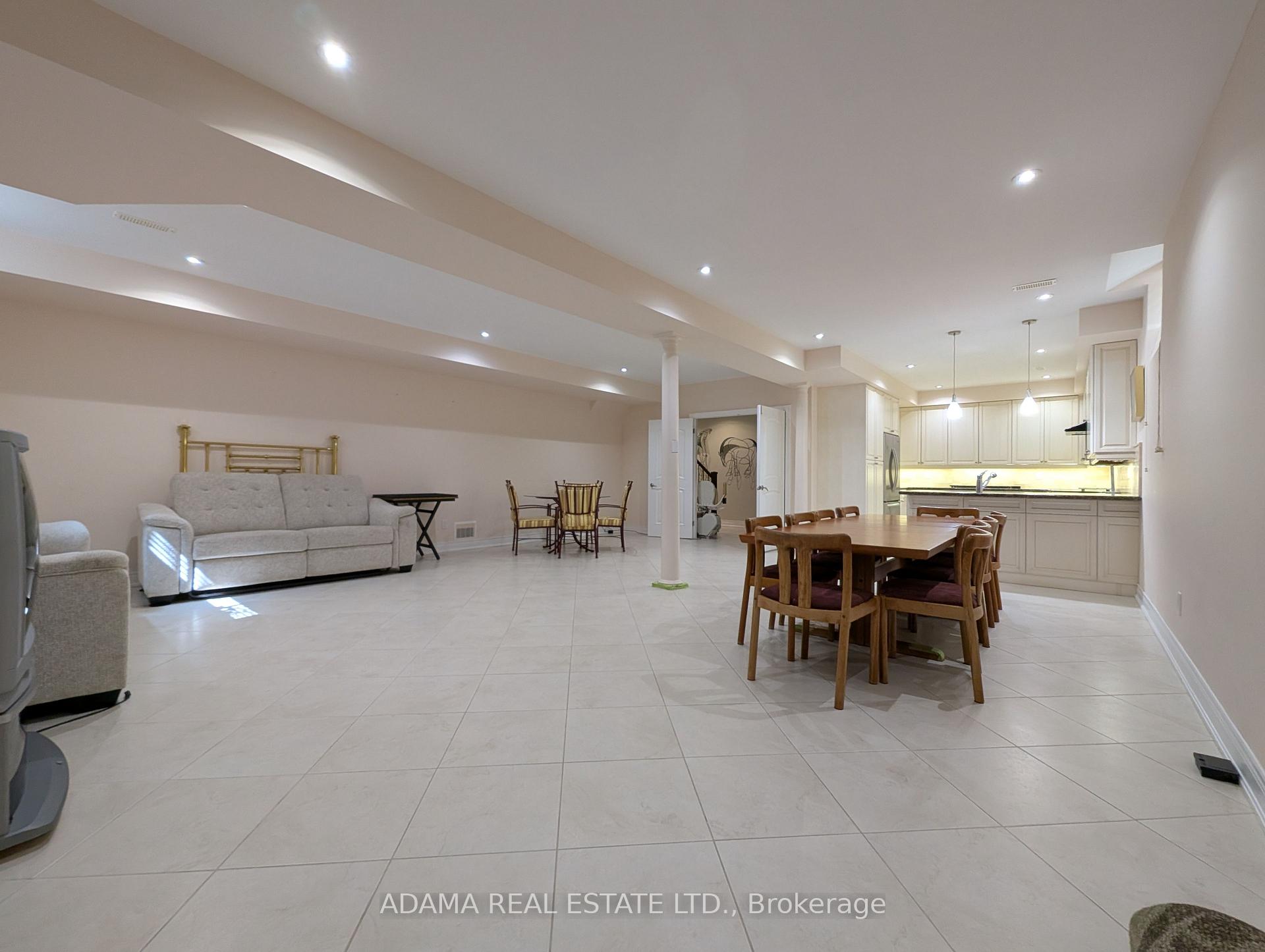 Photo 23 of 180 Cook's Mill Crescent, Vaughan, Patterson — HOMEH