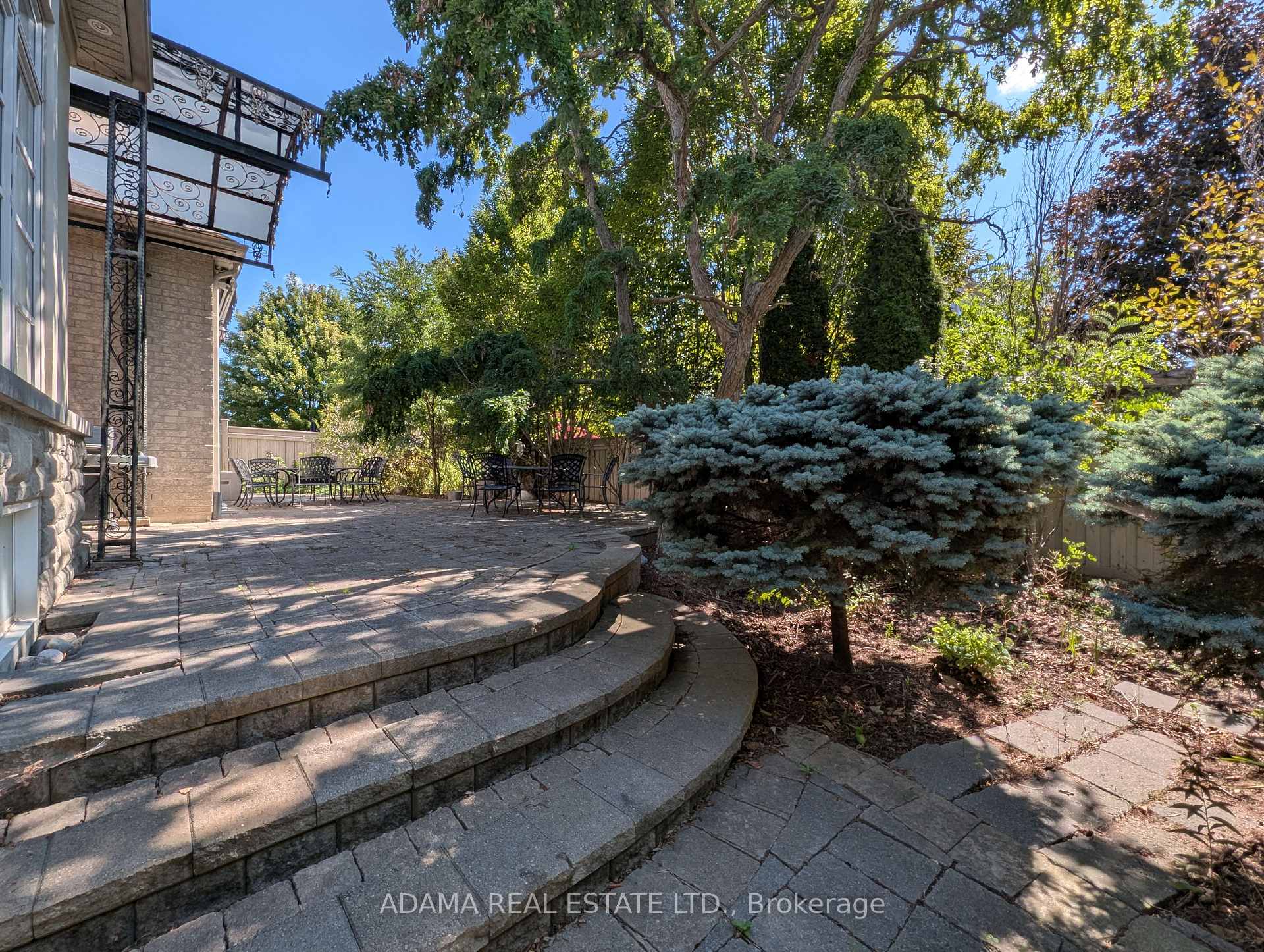 Photo 29 of 180 Cook's Mill Crescent, Vaughan, Patterson — HOMEH