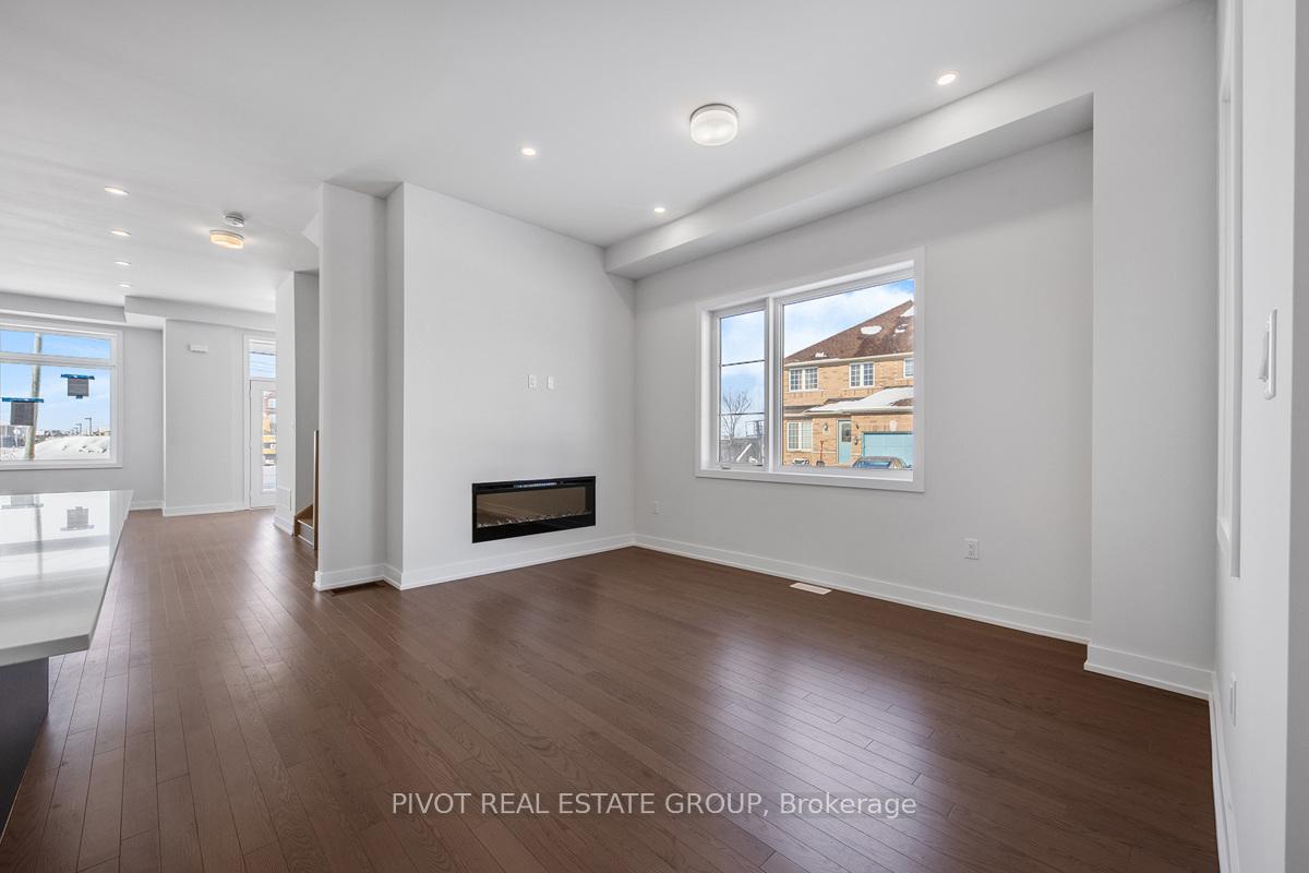 Photo 10 of 23 Countryside Street, Markham, Cornell — HOMEH