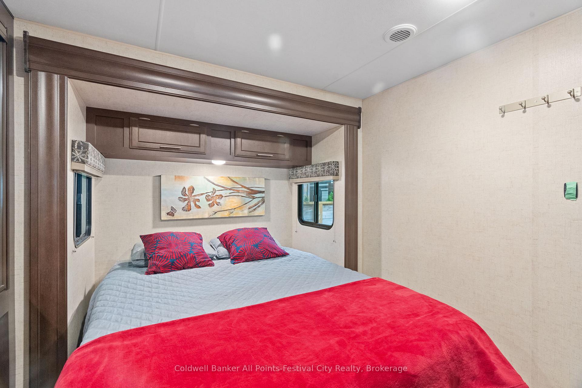 Photo 16 of 277 Shady Lane, Bluewater, Stanley — HOMEH