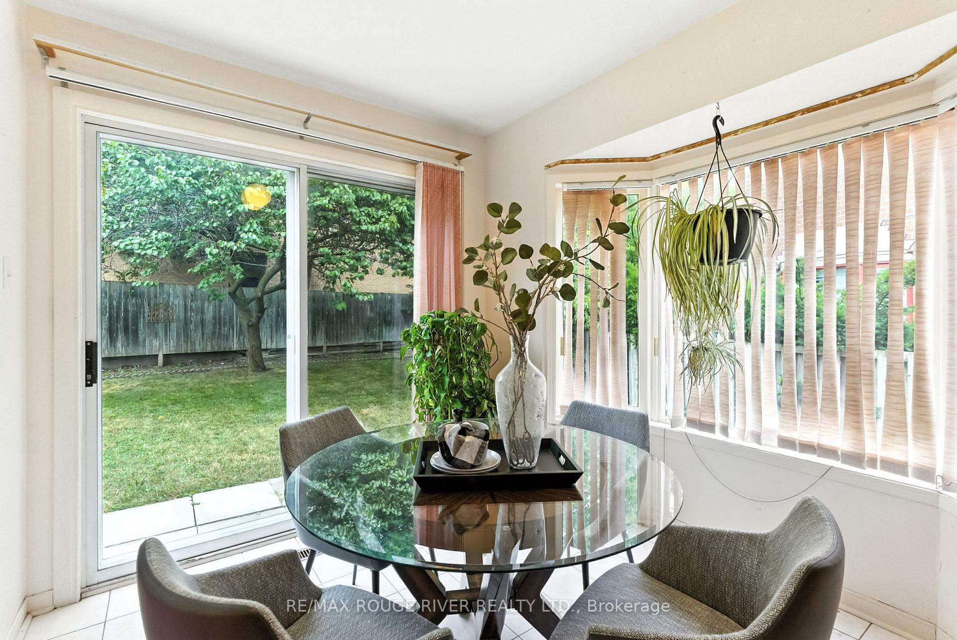 Photo 17 of 11 Heaver Drive, Whitby, Pringle Creek — HOMEH