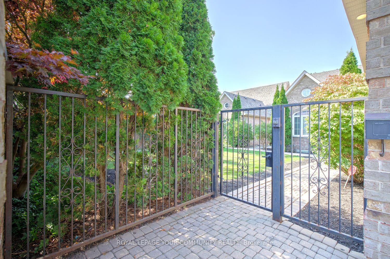 Photo 5 of 9838 Keele Street, Vaughan, Maple — HOMEH