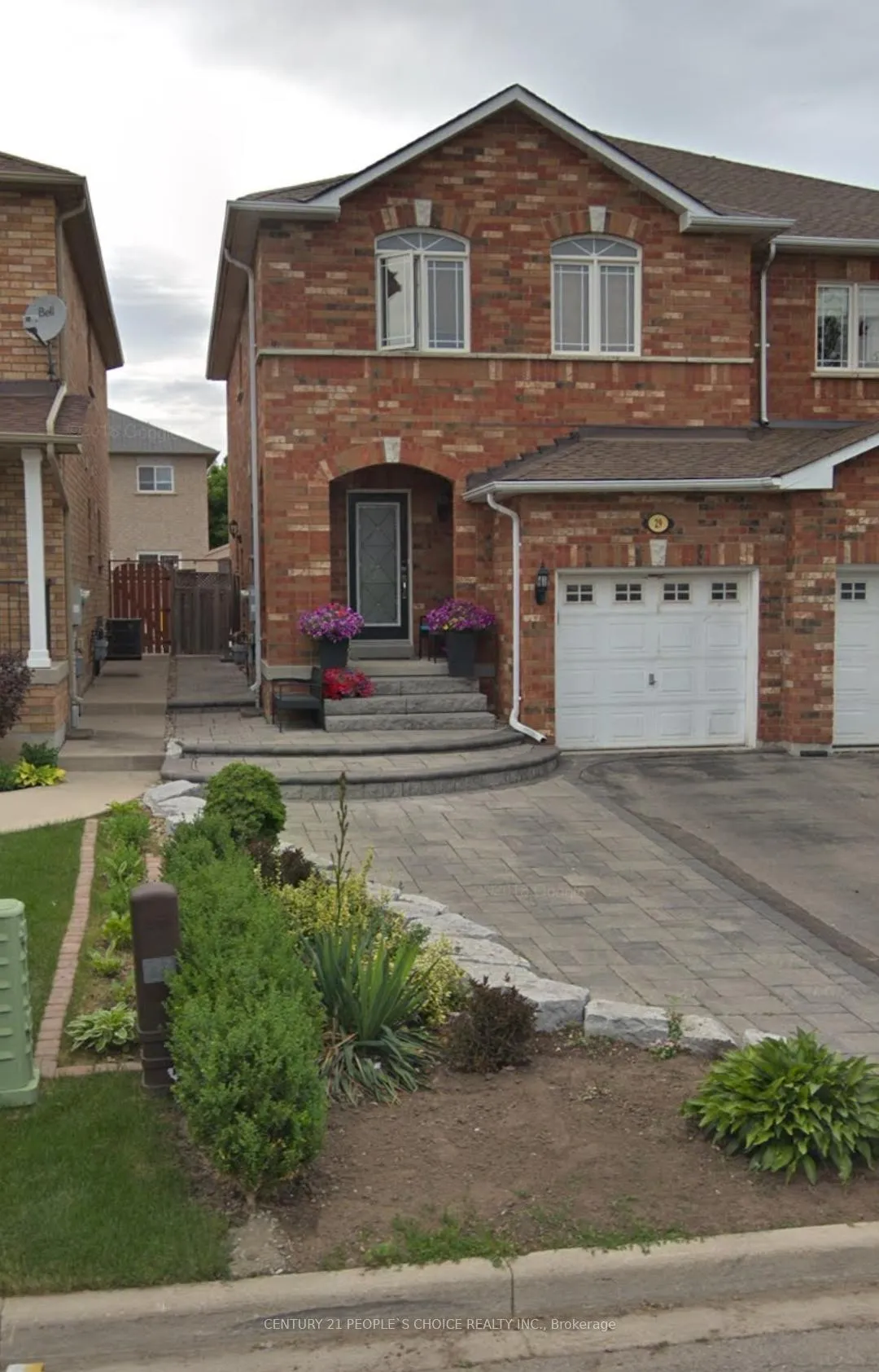 Photo 1 of 29 Cassia Crescent, Vaughan, Maple — HOMEH
