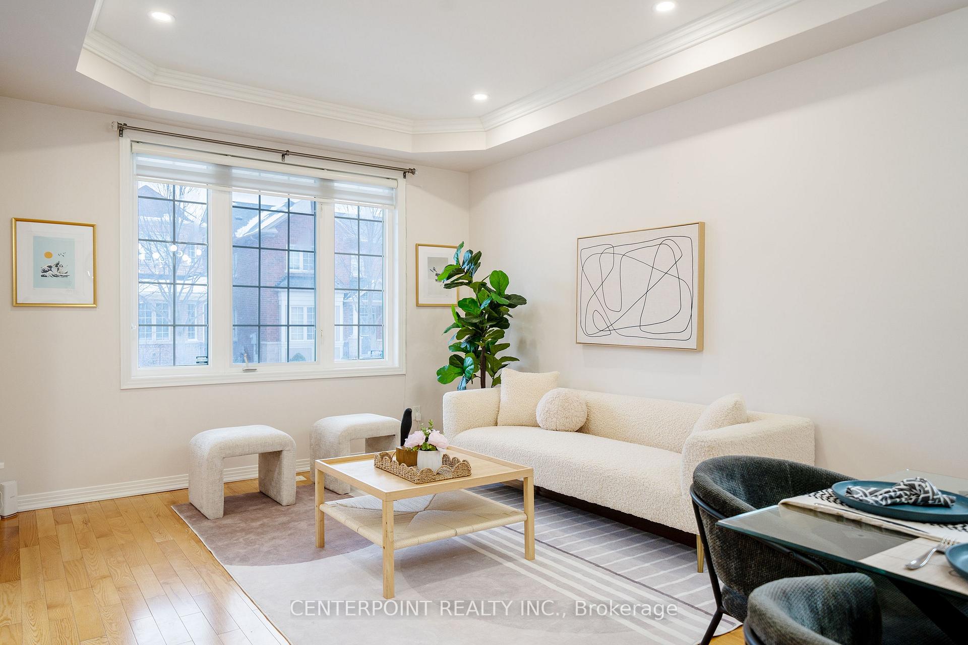 Photo 2 of 28 Starhill Crescent, Markham, Cachet — HOMEH