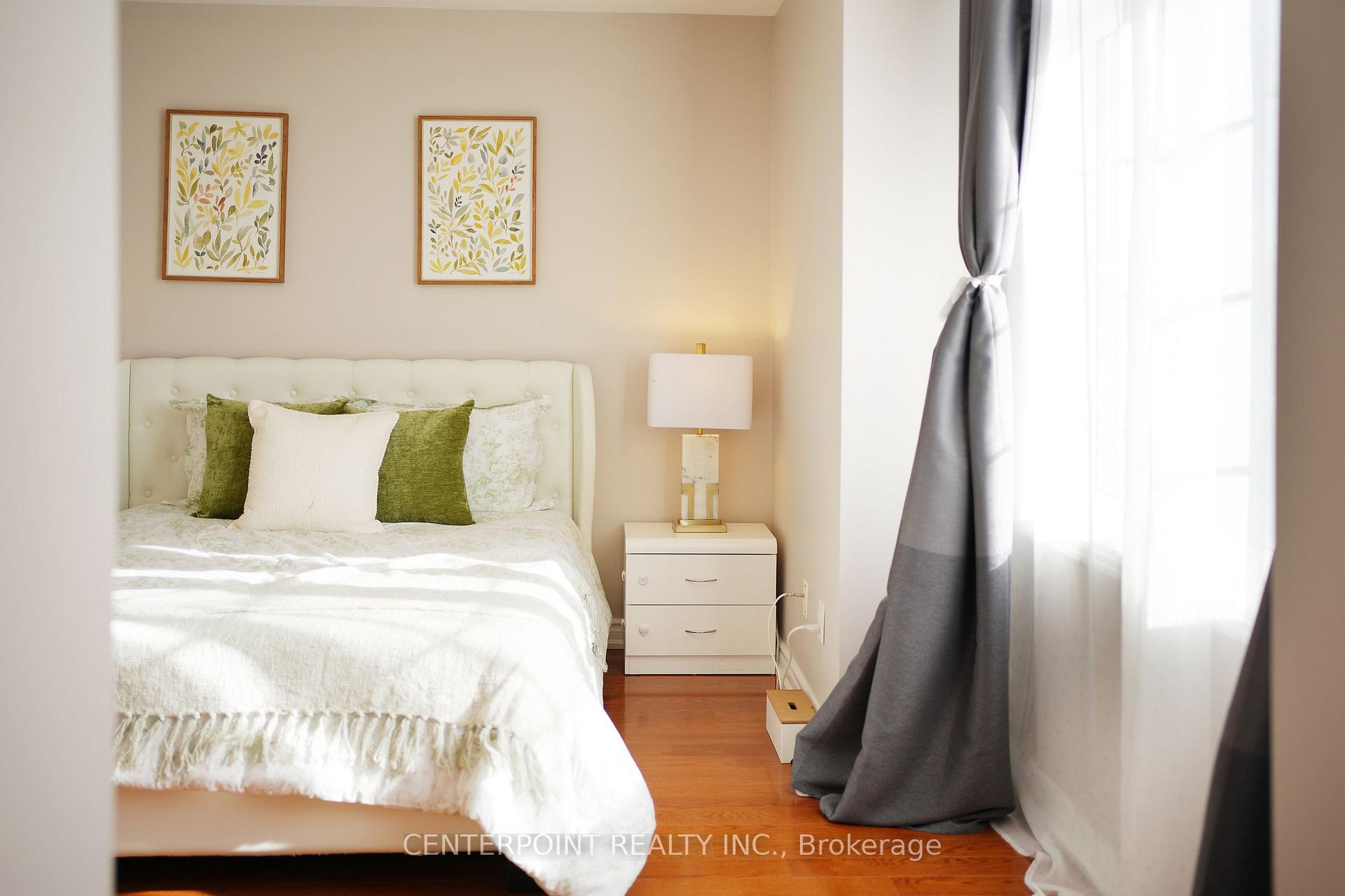 Photo 27 of 28 Starhill Crescent, Markham, Cachet — HOMEH
