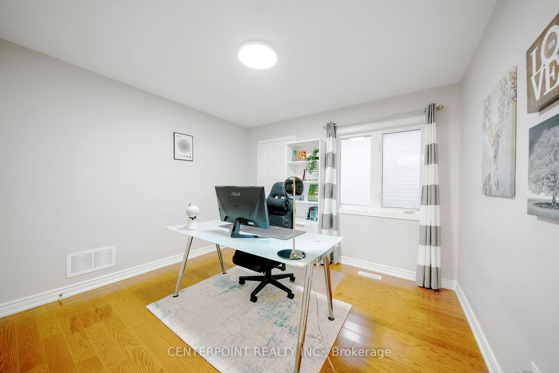 Photo 29 of 28 Starhill Crescent, Markham, Cachet — HOMEH