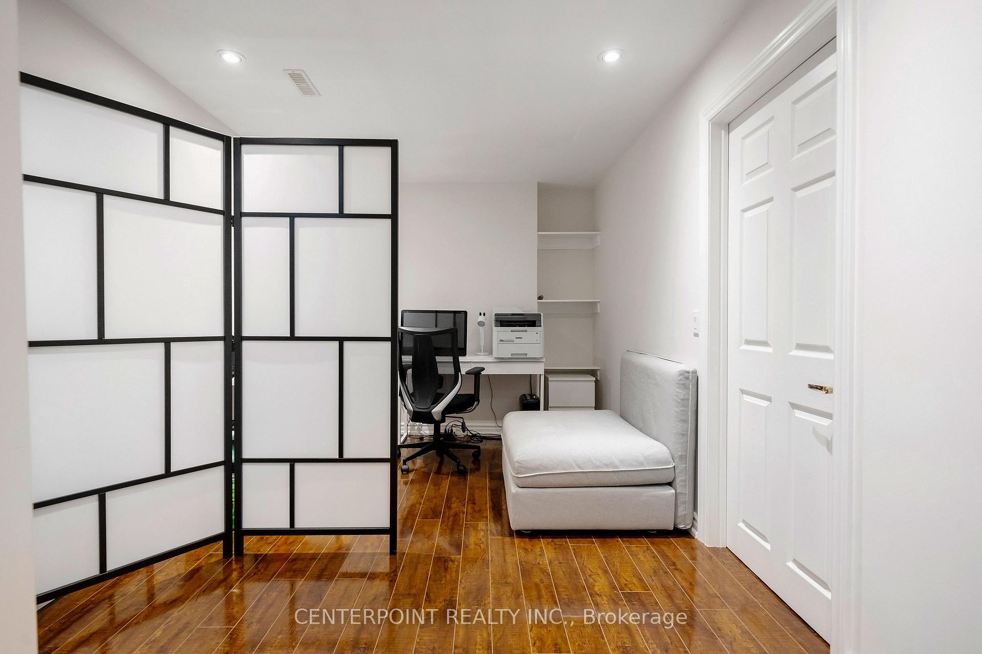 Photo 31 of 28 Starhill Crescent, Markham, Cachet — HOMEH