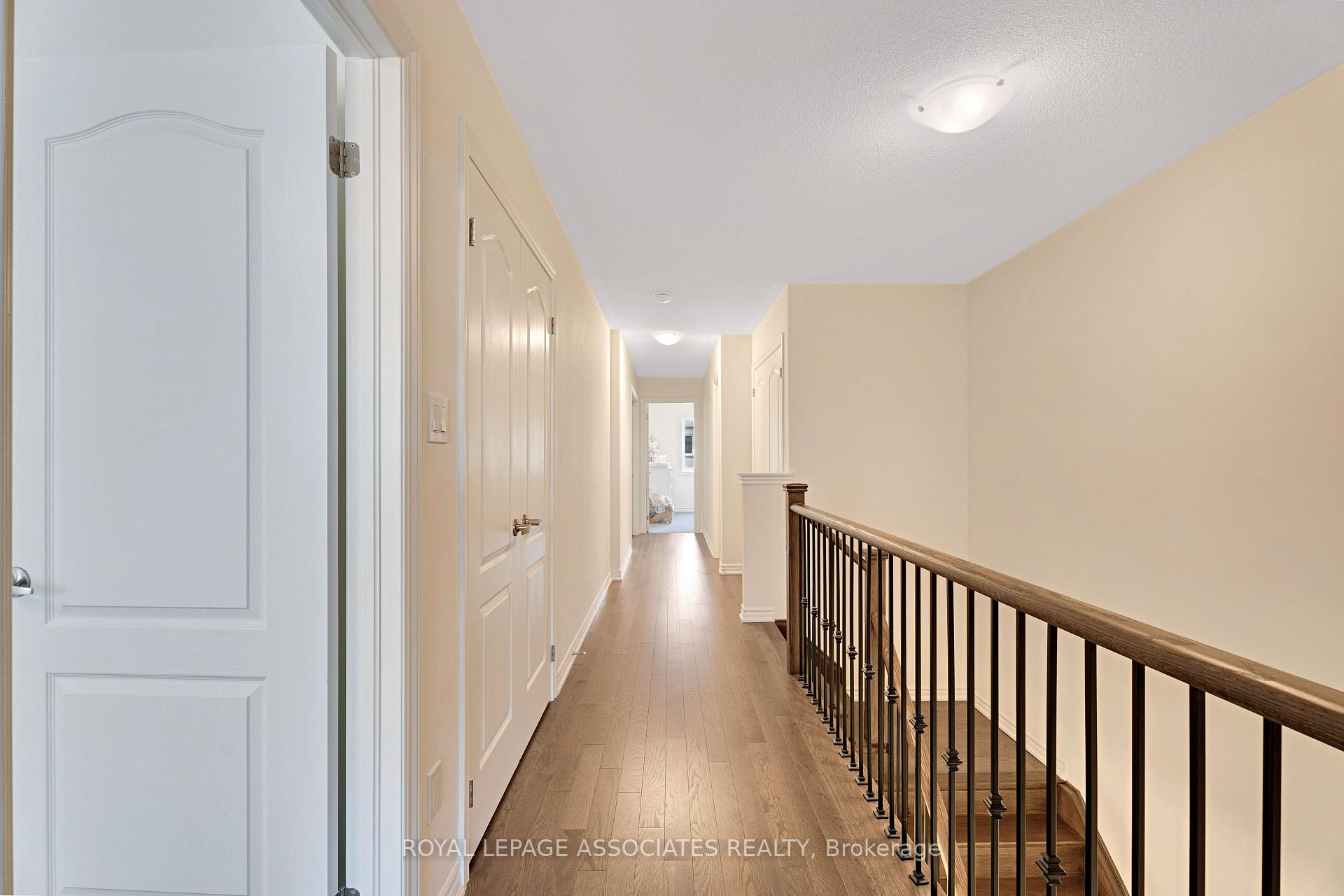 Photo 10 of 30 Mountainside Crescent, Whitby, Rolling Acres — HOMEH