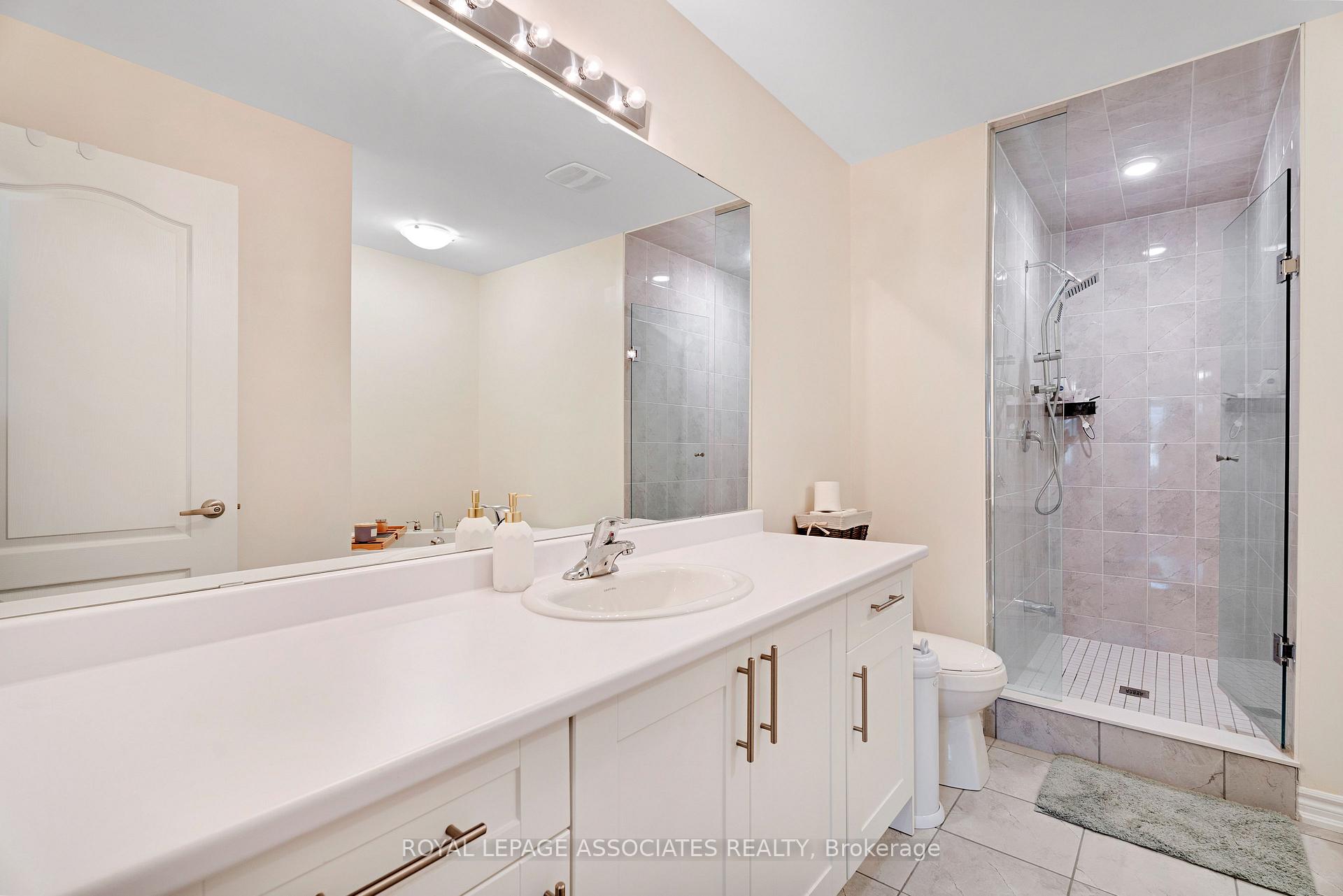 Photo 14 of 30 Mountainside Crescent, Whitby, Rolling Acres — HOMEH