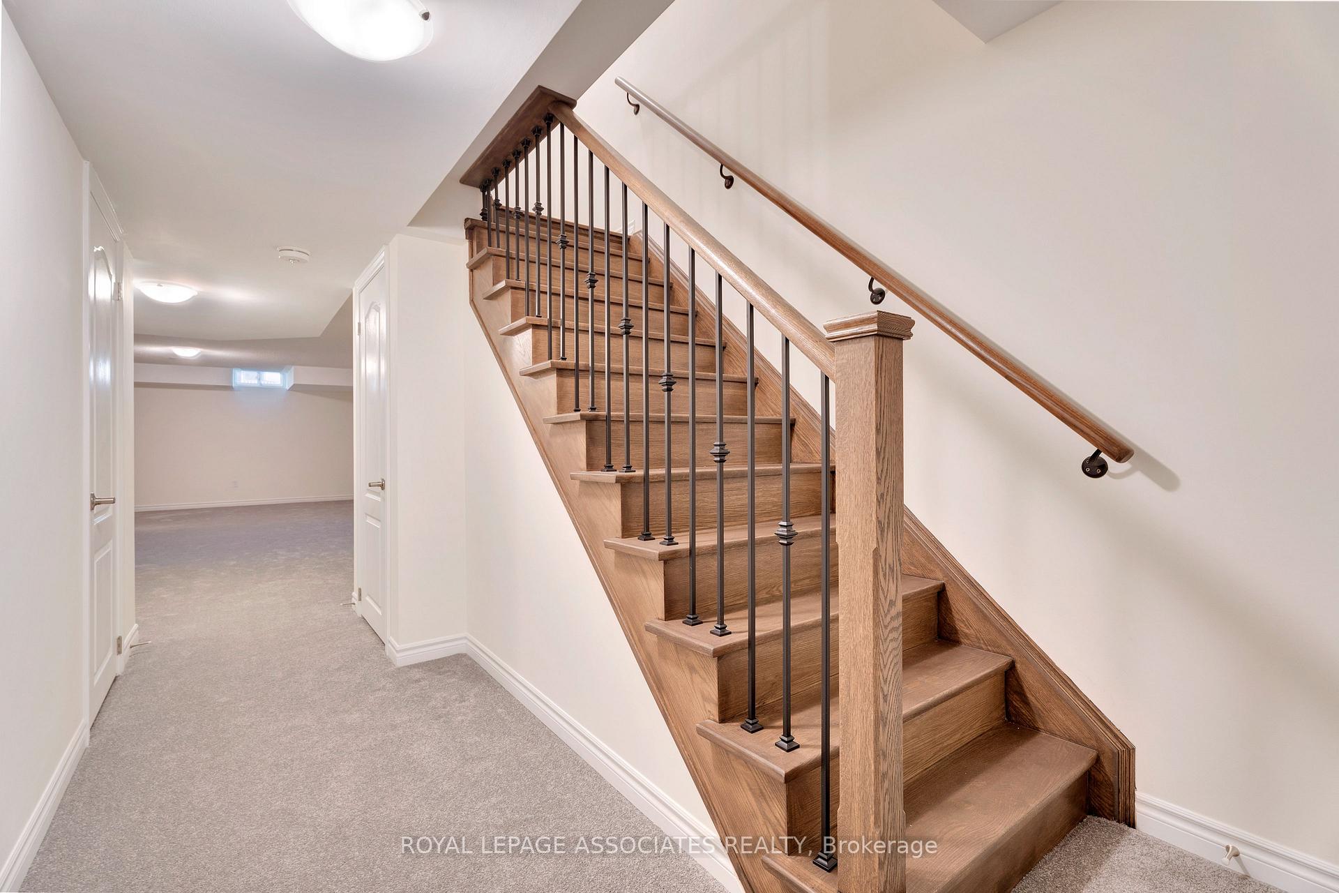 Photo 17 of 30 Mountainside Crescent, Whitby, Rolling Acres — HOMEH