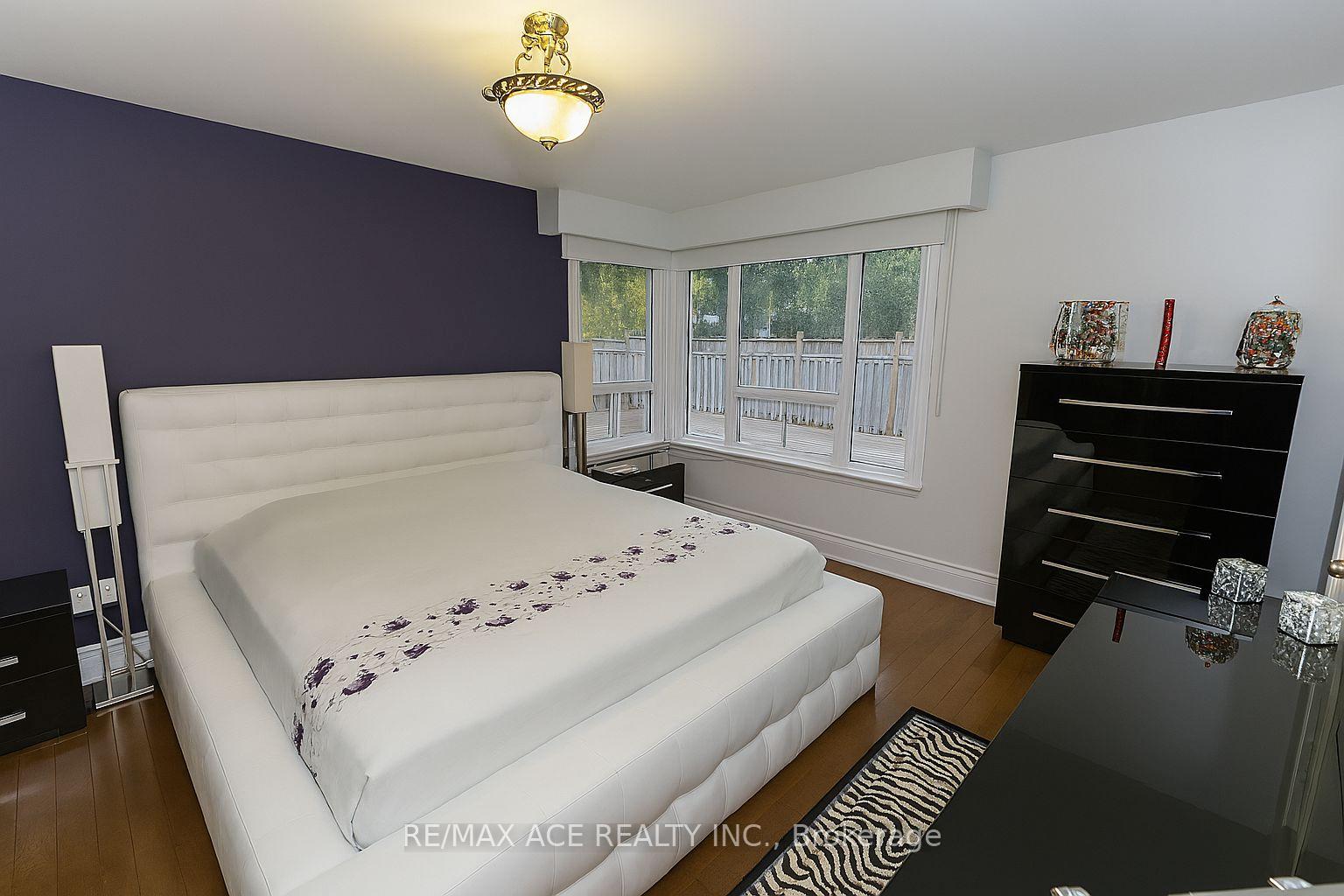 Photo 9 of 26 Shasta Drive, Vaughan, Uplands — HOMEH