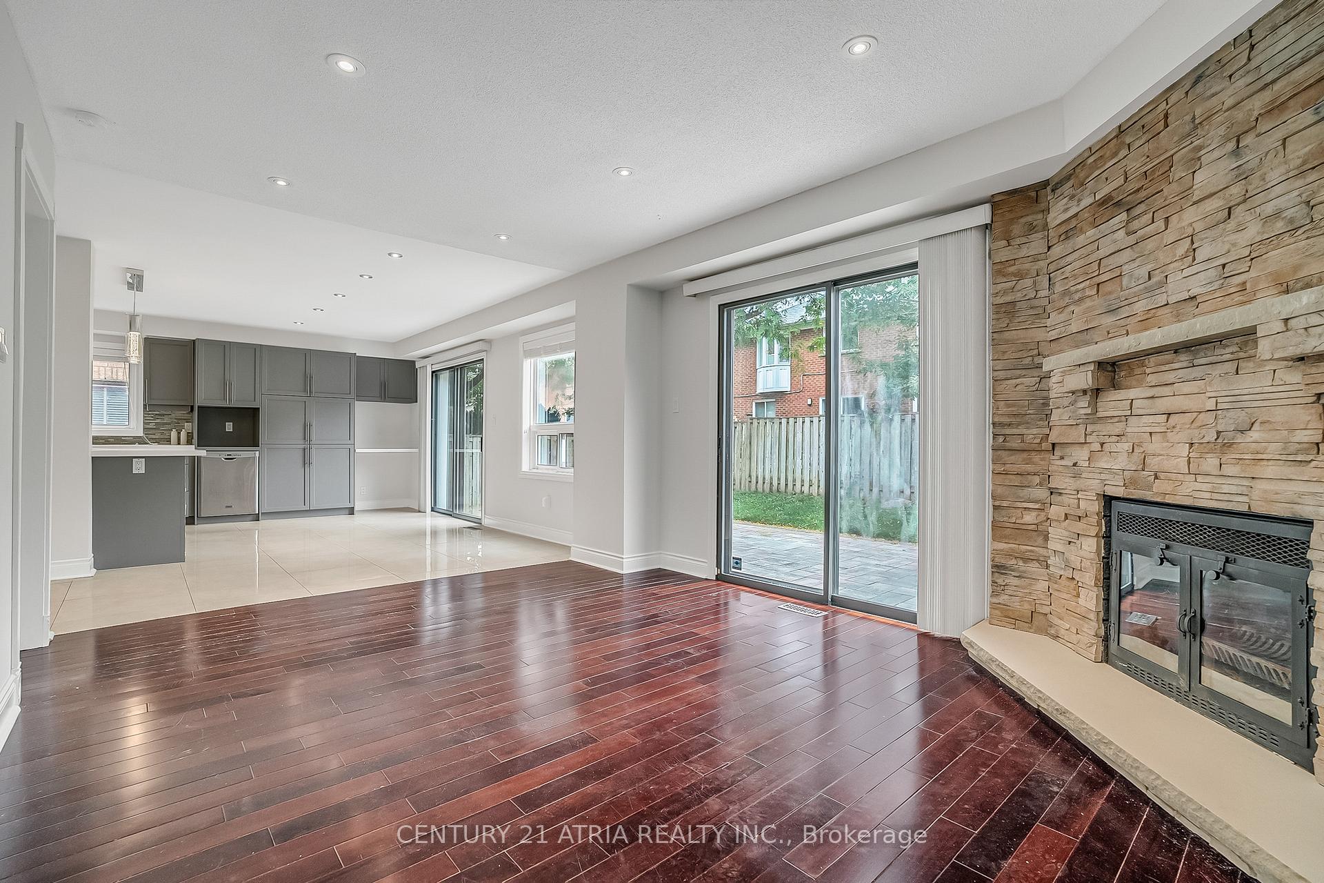 Photo 9 of 130 Mountbatten Road, Vaughan, Beverley Glen — HOMEH