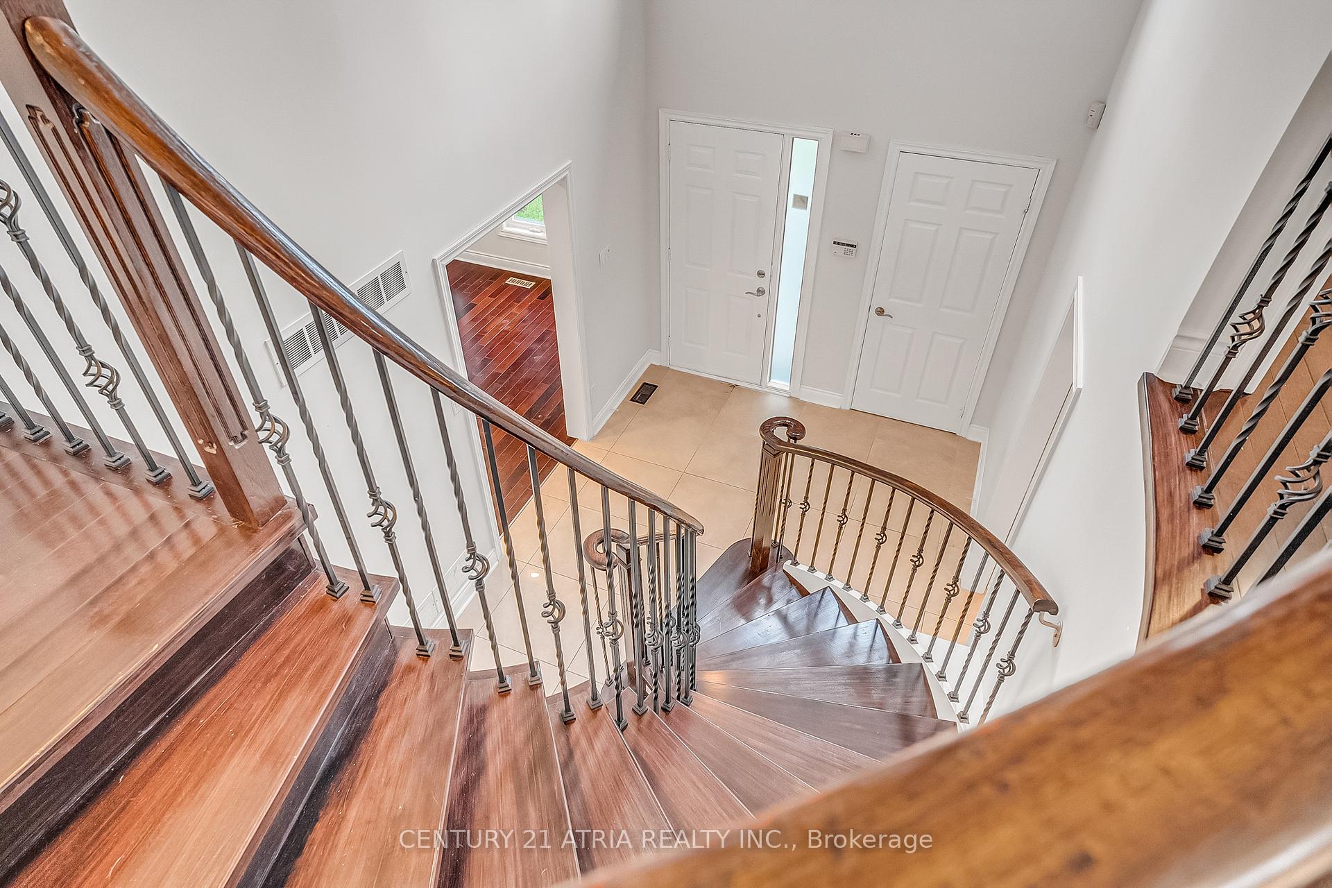 Photo 19 of 130 Mountbatten Road, Vaughan, Beverley Glen — HOMEH