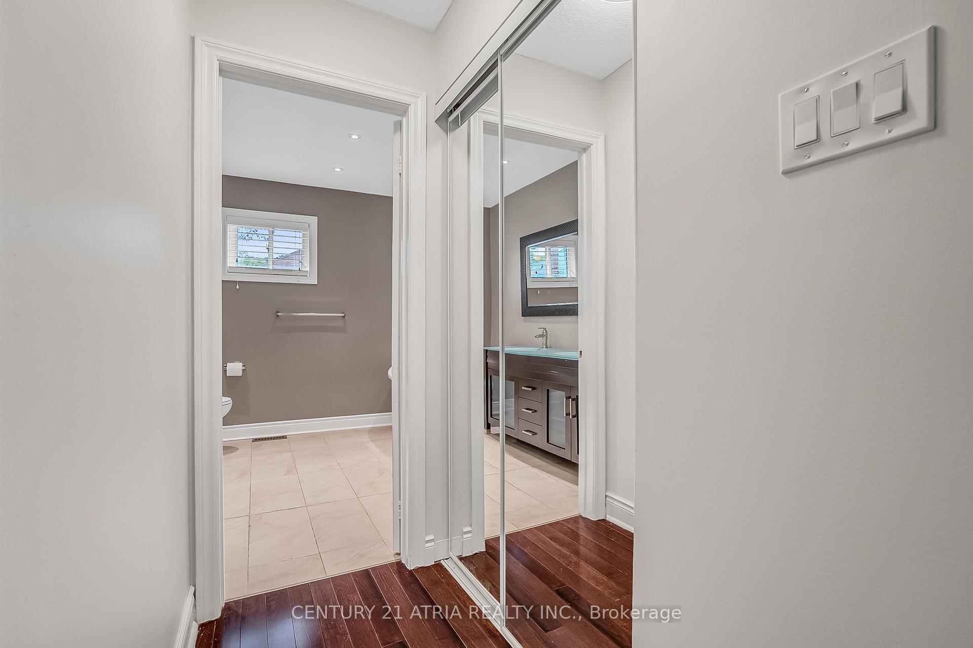 Photo 23 of 130 Mountbatten Road, Vaughan, Beverley Glen — HOMEH