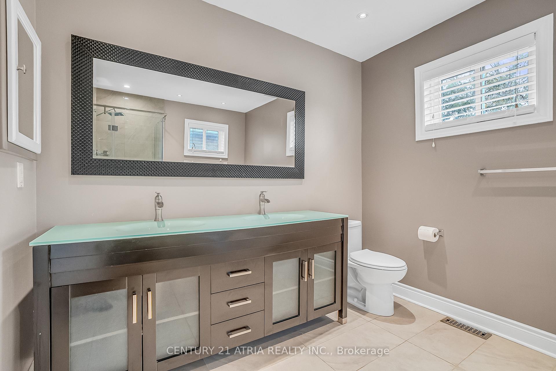 Photo 25 of 130 Mountbatten Road, Vaughan, Beverley Glen — HOMEH