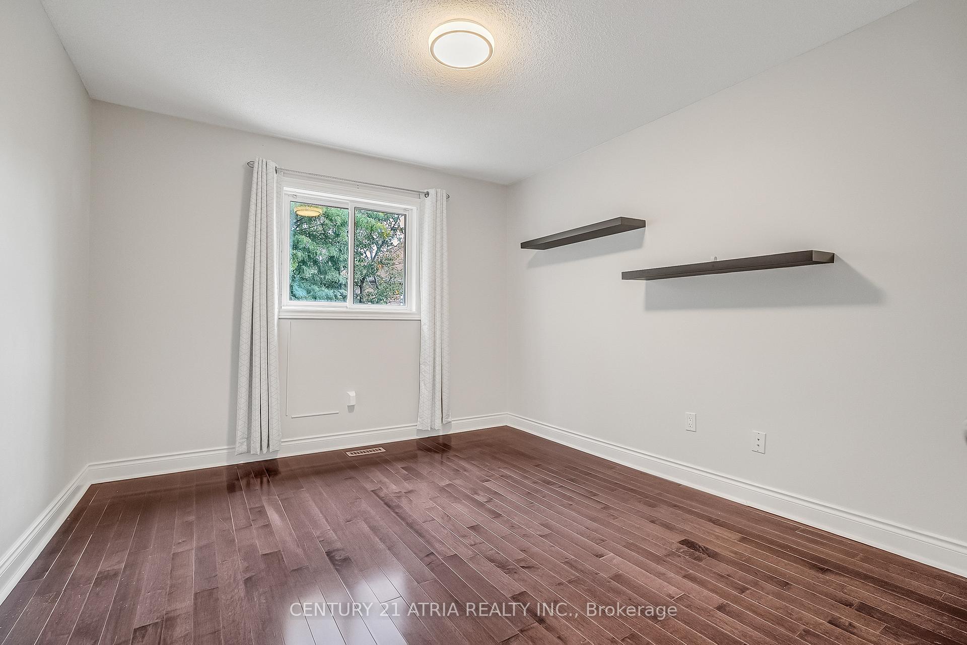 Photo 27 of 130 Mountbatten Road, Vaughan, Beverley Glen — HOMEH