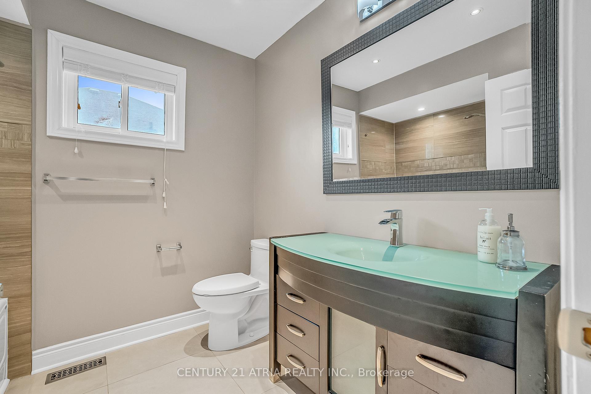Photo 35 of 130 Mountbatten Road, Vaughan, Beverley Glen — HOMEH