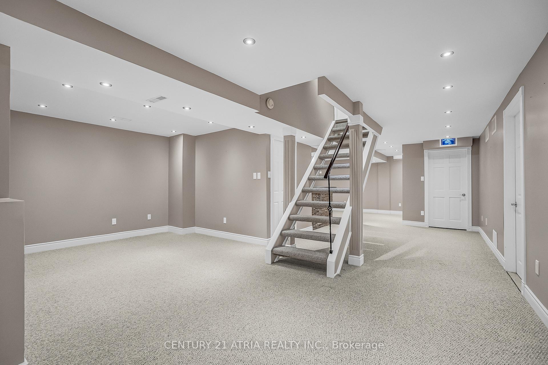 Photo 36 of 130 Mountbatten Road, Vaughan, Beverley Glen — HOMEH