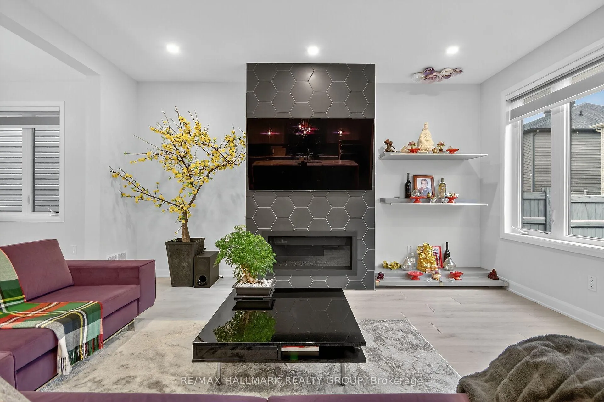 Photo 9 of 720 Cappamore Drive, Ottawa, Barrhaven - Half Moon Bay — HOMEH