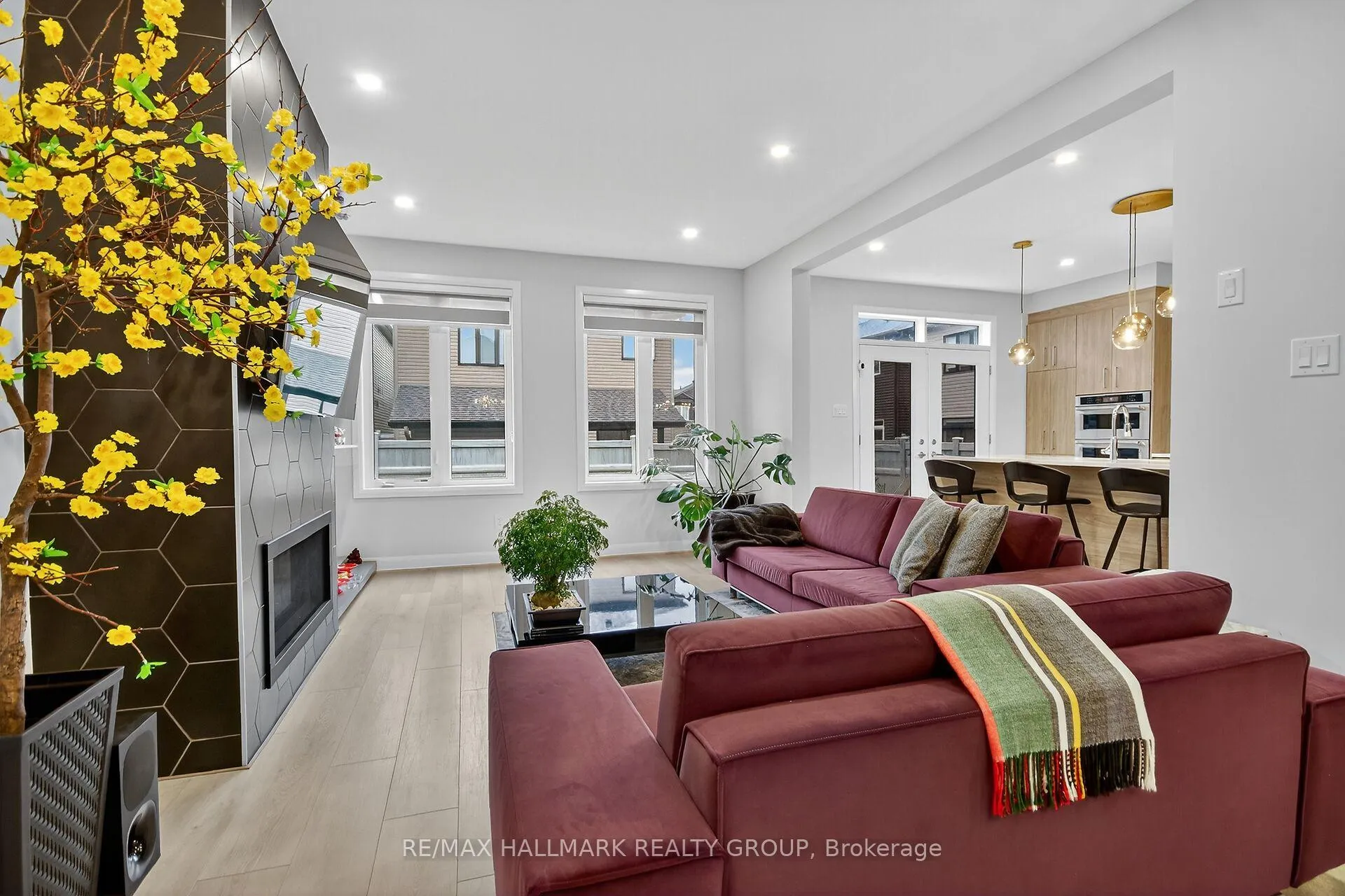 Photo 10 of 720 Cappamore Drive, Ottawa, Barrhaven - Half Moon Bay — HOMEH