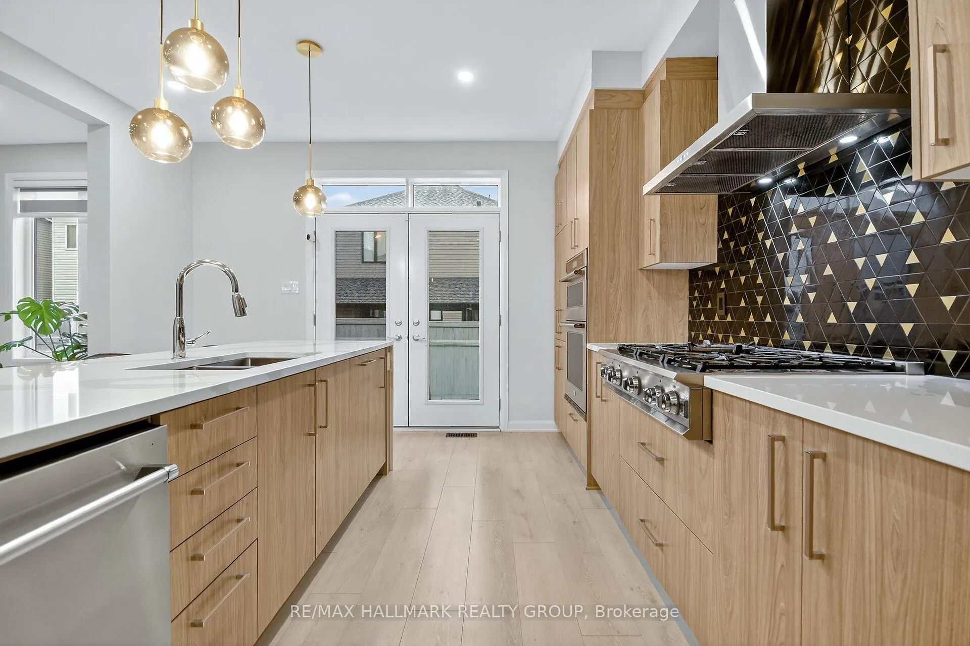 Photo 17 of 720 Cappamore Drive, Ottawa, Barrhaven - Half Moon Bay — HOMEH