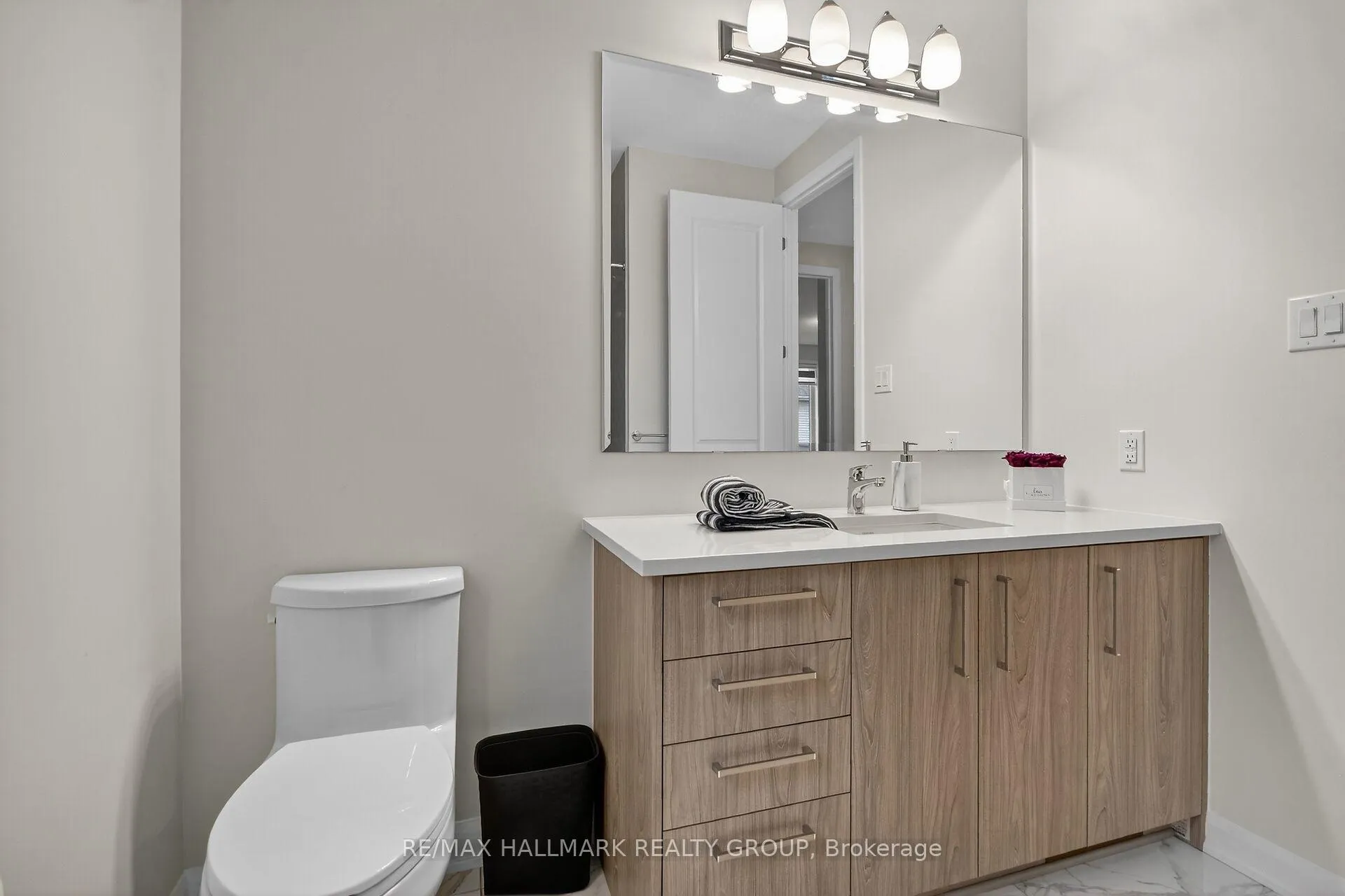 Photo 24 of 720 Cappamore Drive, Ottawa, Barrhaven - Half Moon Bay — HOMEH