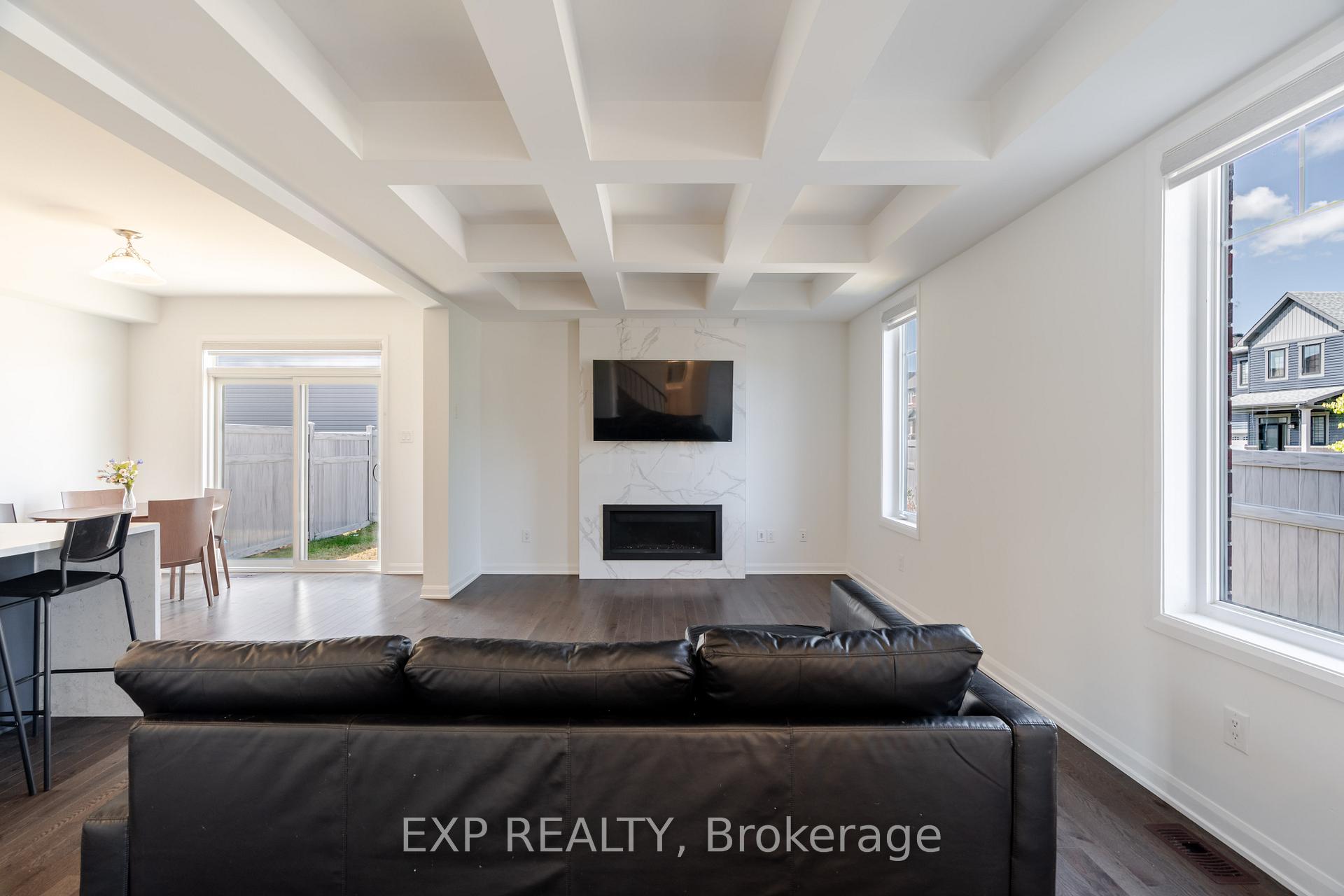 Photo 4 of 309 Cloyne Crescent, Ottawa, Barrhaven - Half Moon Bay — HOMEH