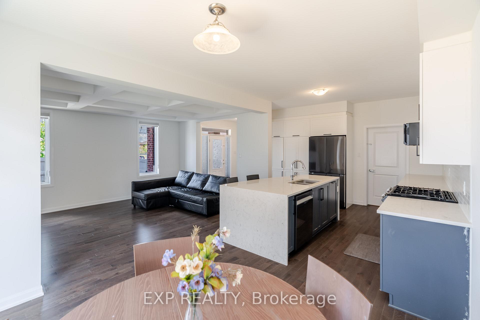 Photo 13 of 309 Cloyne Crescent, Ottawa, Barrhaven - Half Moon Bay — HOMEH
